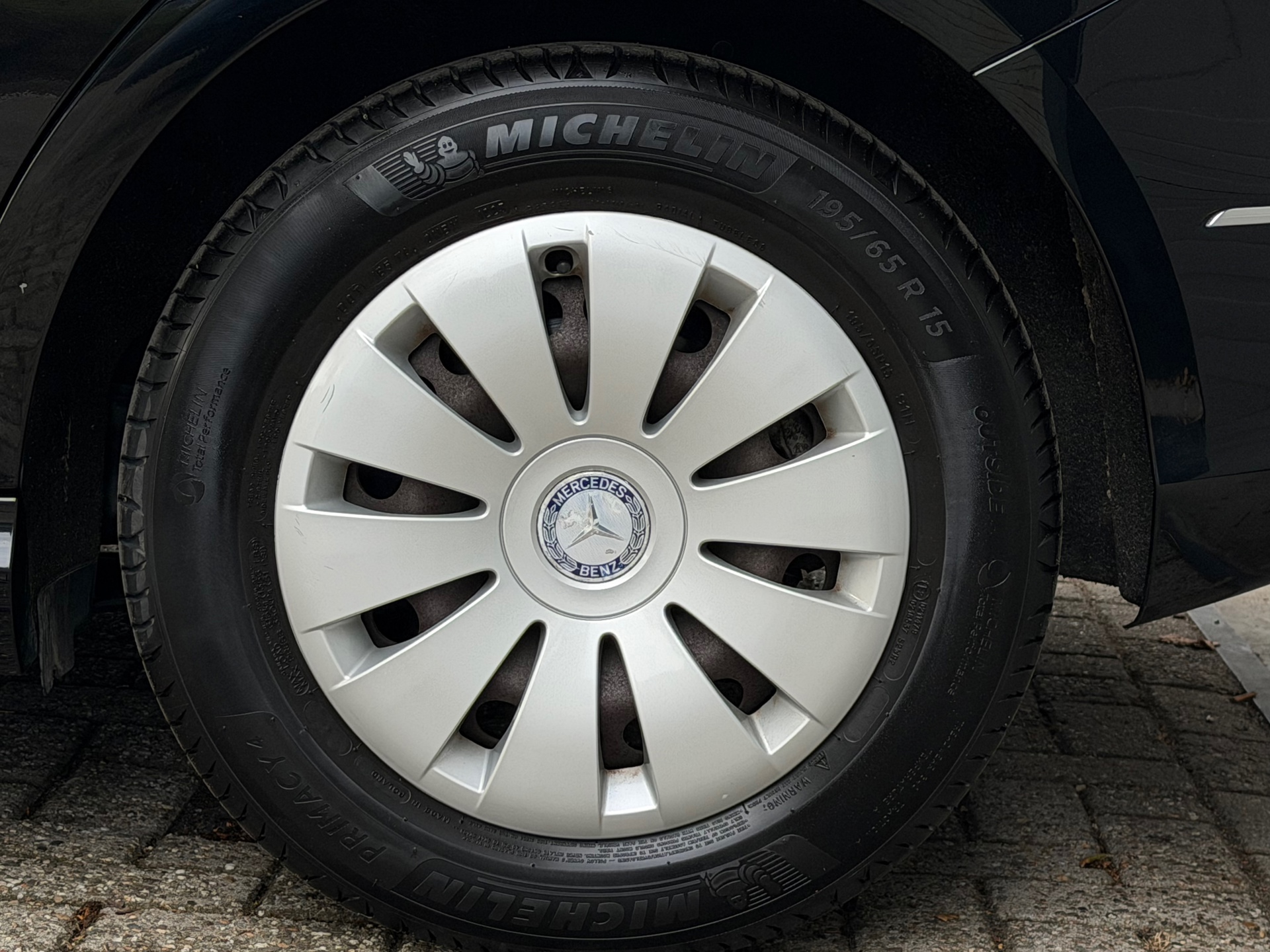 Foto van Mercedes-Benz B 180