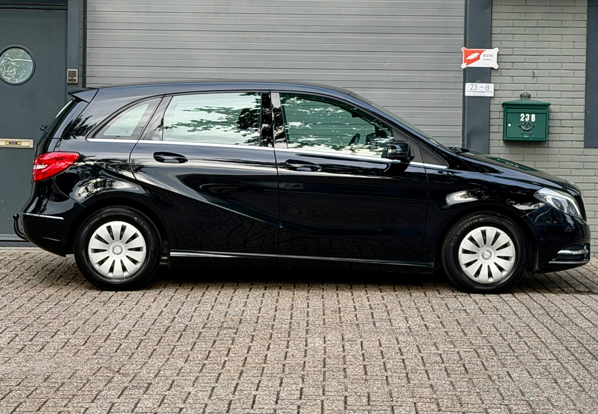Foto van Mercedes-Benz B 180