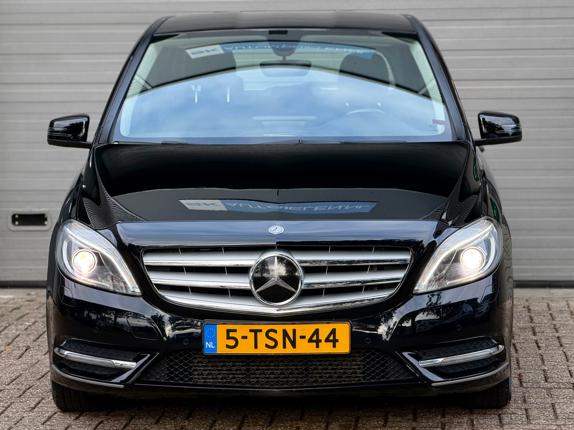 Foto van Mercedes-Benz B 180