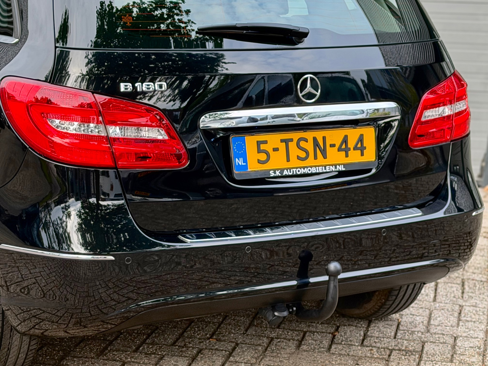 Foto van Mercedes-Benz B 180