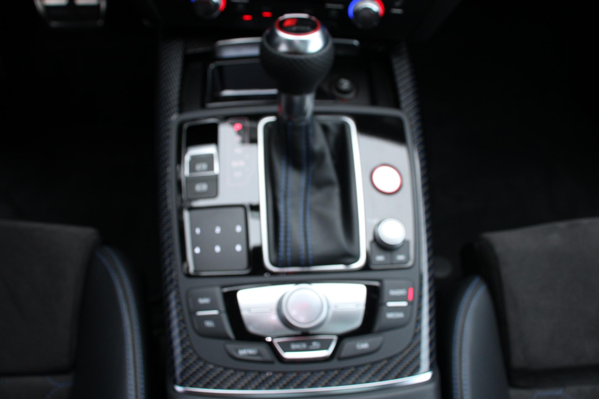 Foto van Audi RS 6 Avant Performance