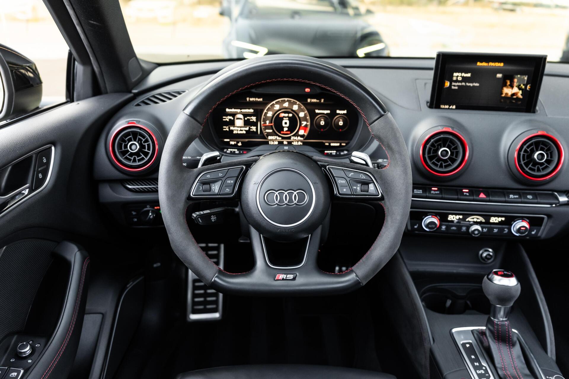 Foto van Audi RS 3 Limousine