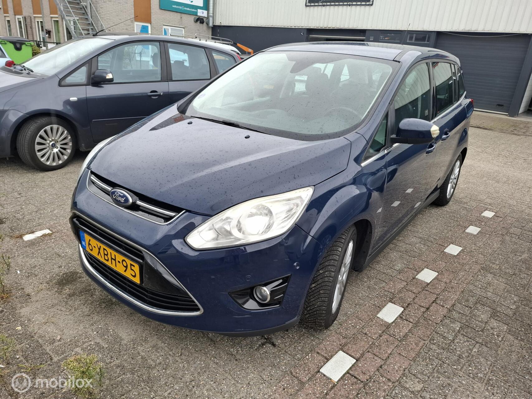 Ford Grand C-max 1.6 EcoBoost Titanium 2014 - voorkant