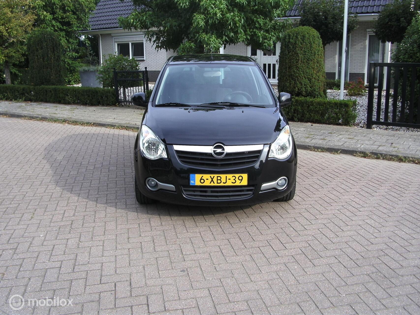 Foto van Opel Agila