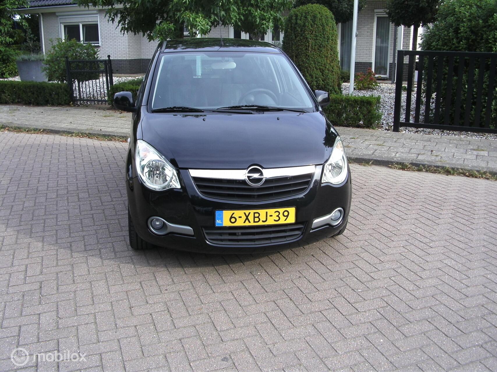 Foto van Opel Agila