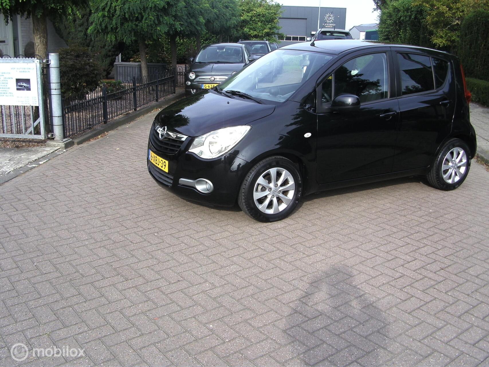 Foto van Opel Agila