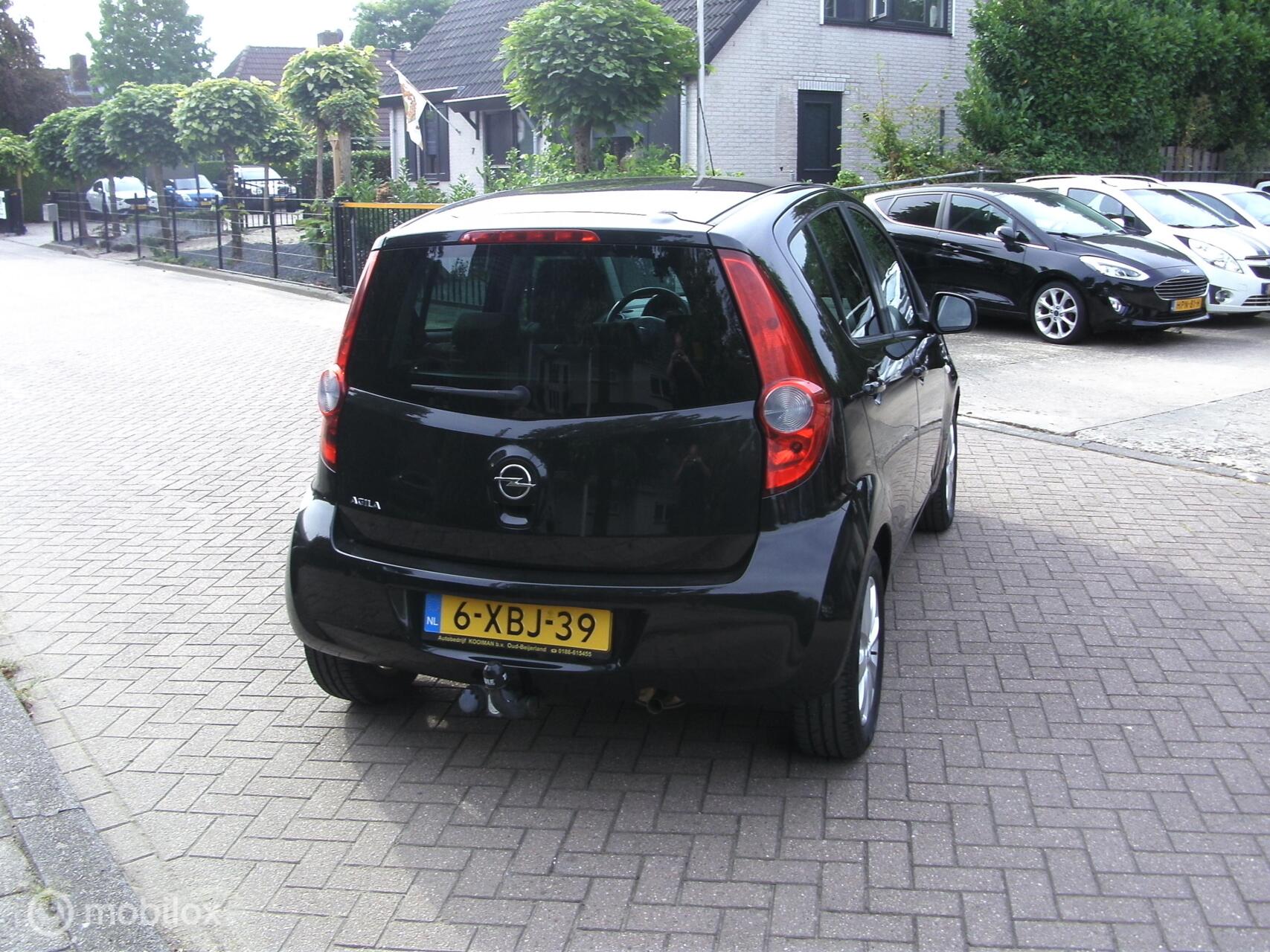 Foto van Opel Agila