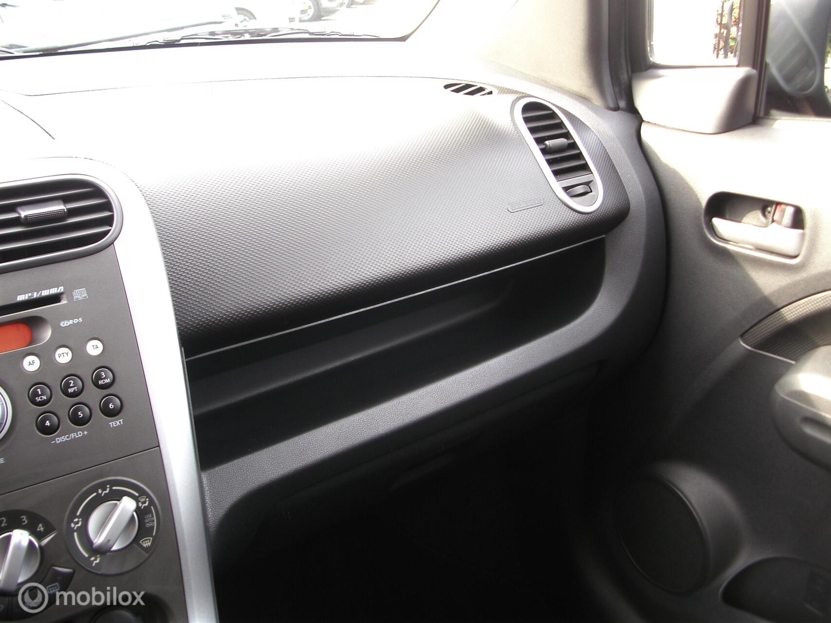 Foto van Opel Agila