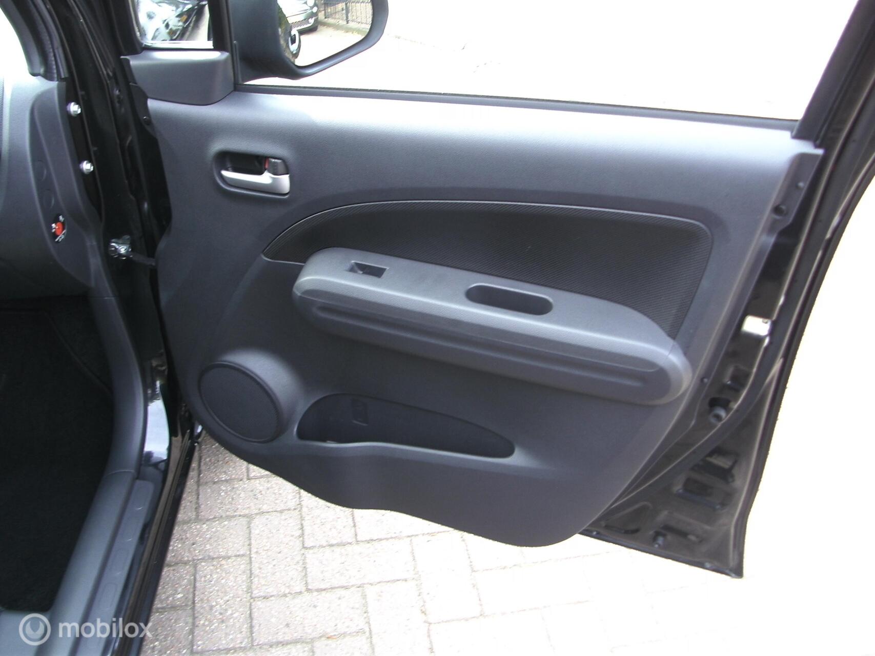 Foto van Opel Agila