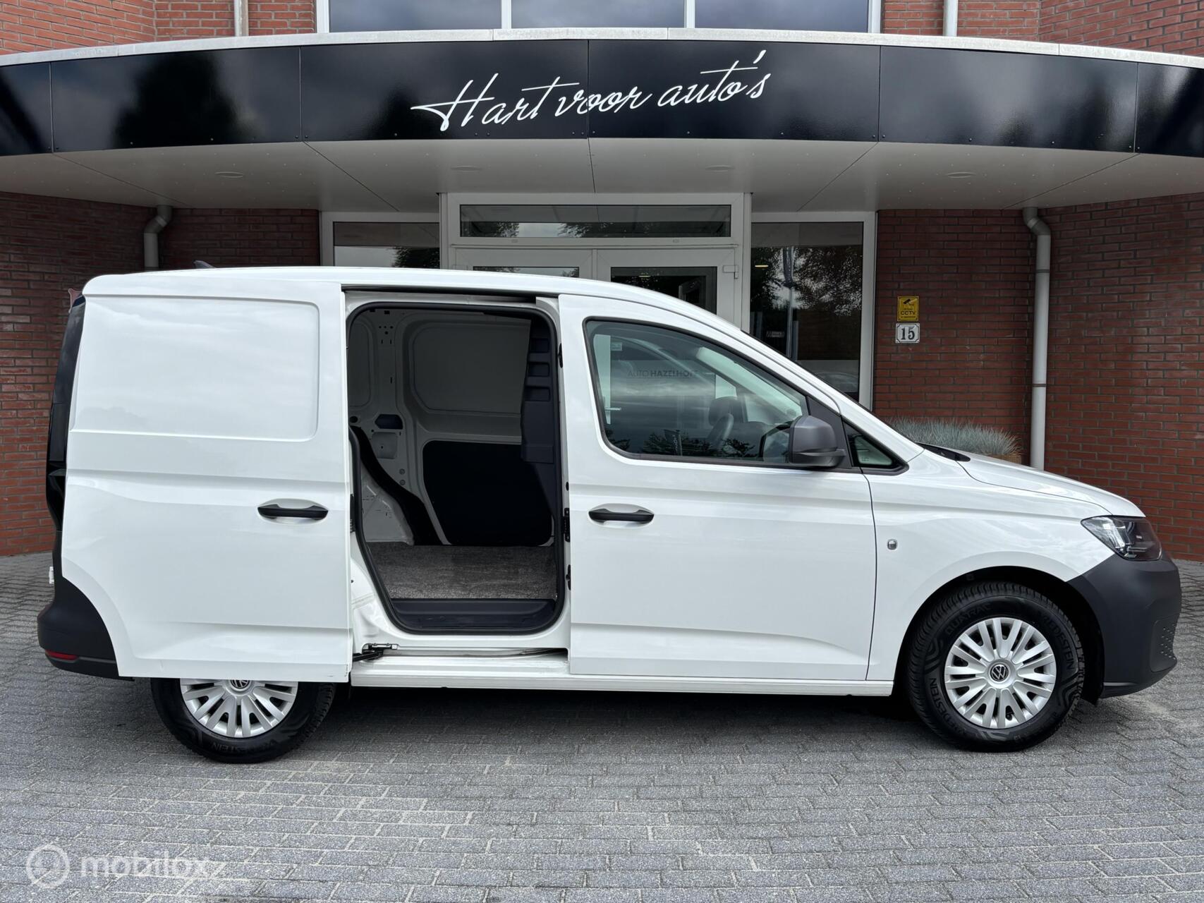 Foto van Volkswagen Caddy Modified Partition Wall