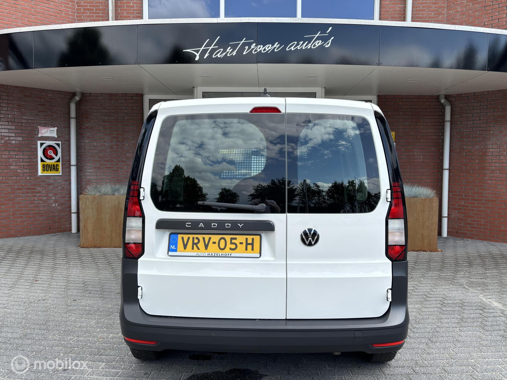 Foto van Volkswagen Caddy Modified Partition Wall