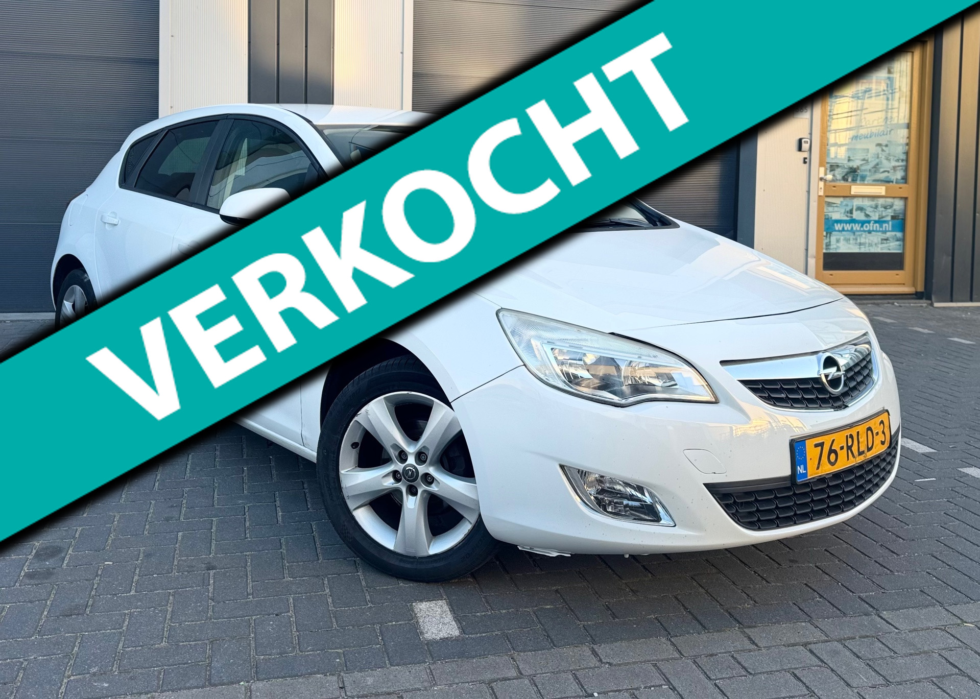 Opel Astra 1.4 Turbo Sport Edition 2011 - voorkant