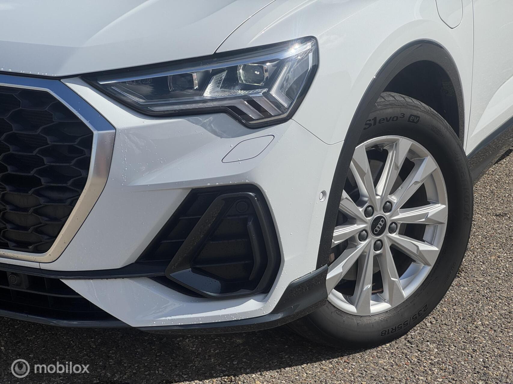 Foto van Audi Q3 Sportback E-tron