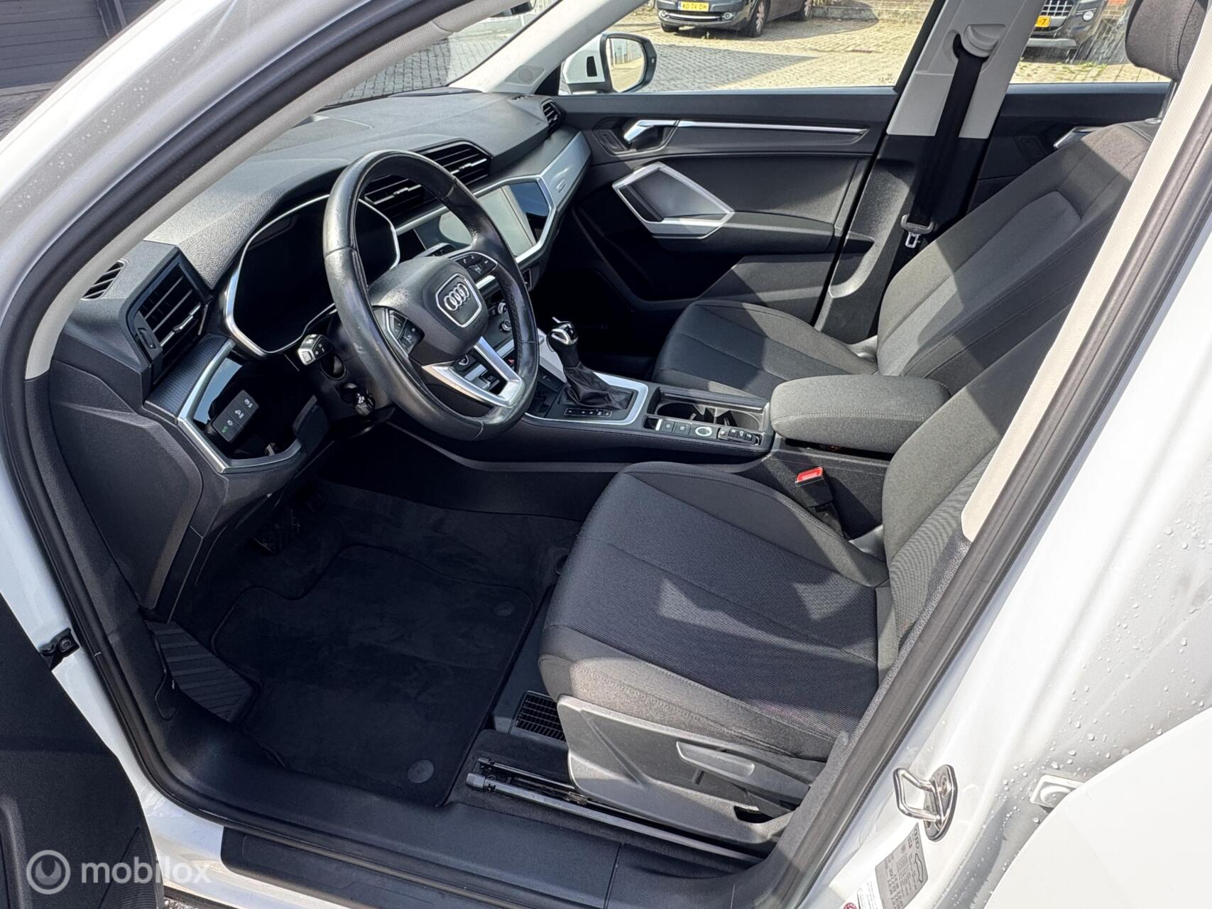 Foto van Audi Q3 Sportback E-tron