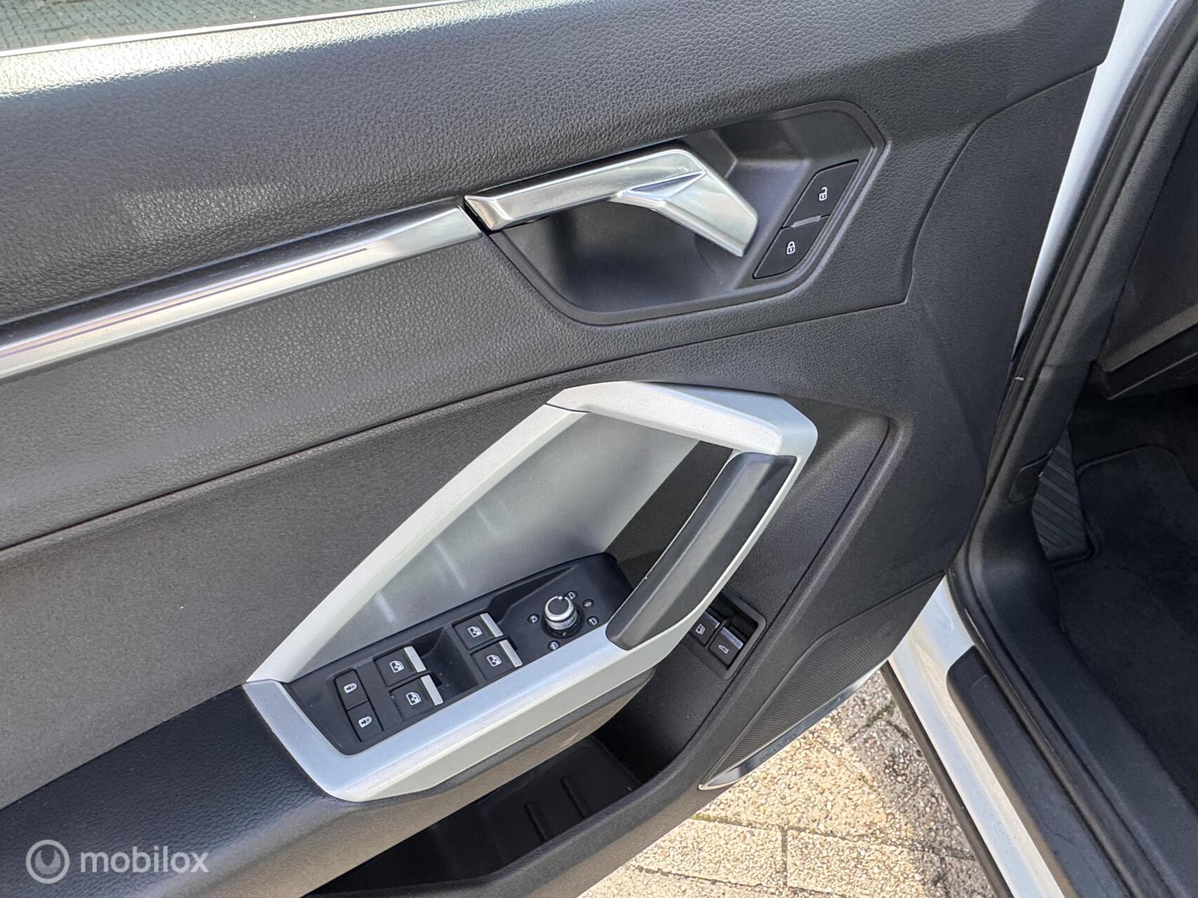 Foto van Audi Q3 Sportback E-tron