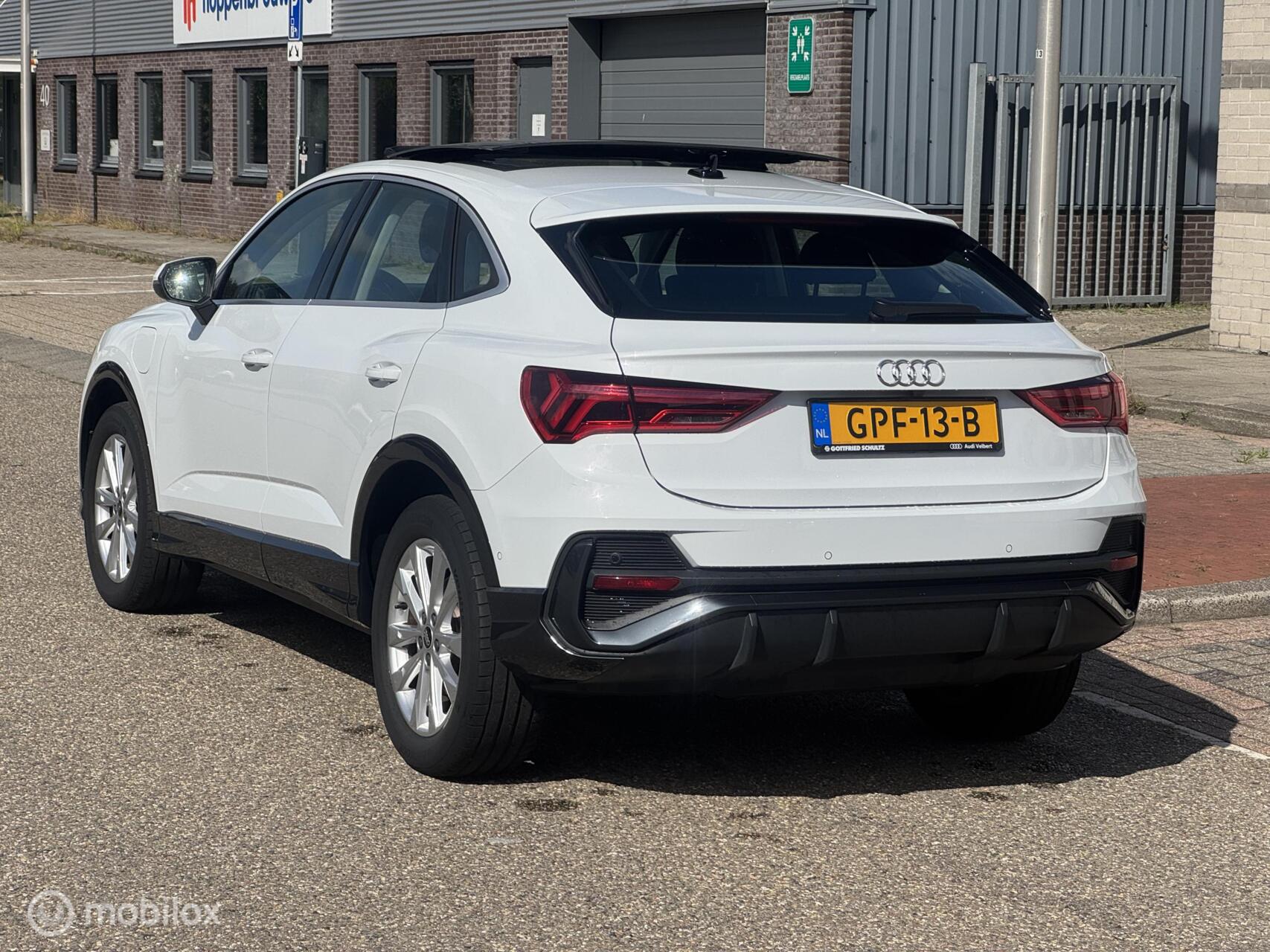 Foto van Audi Q3 Sportback E-tron
