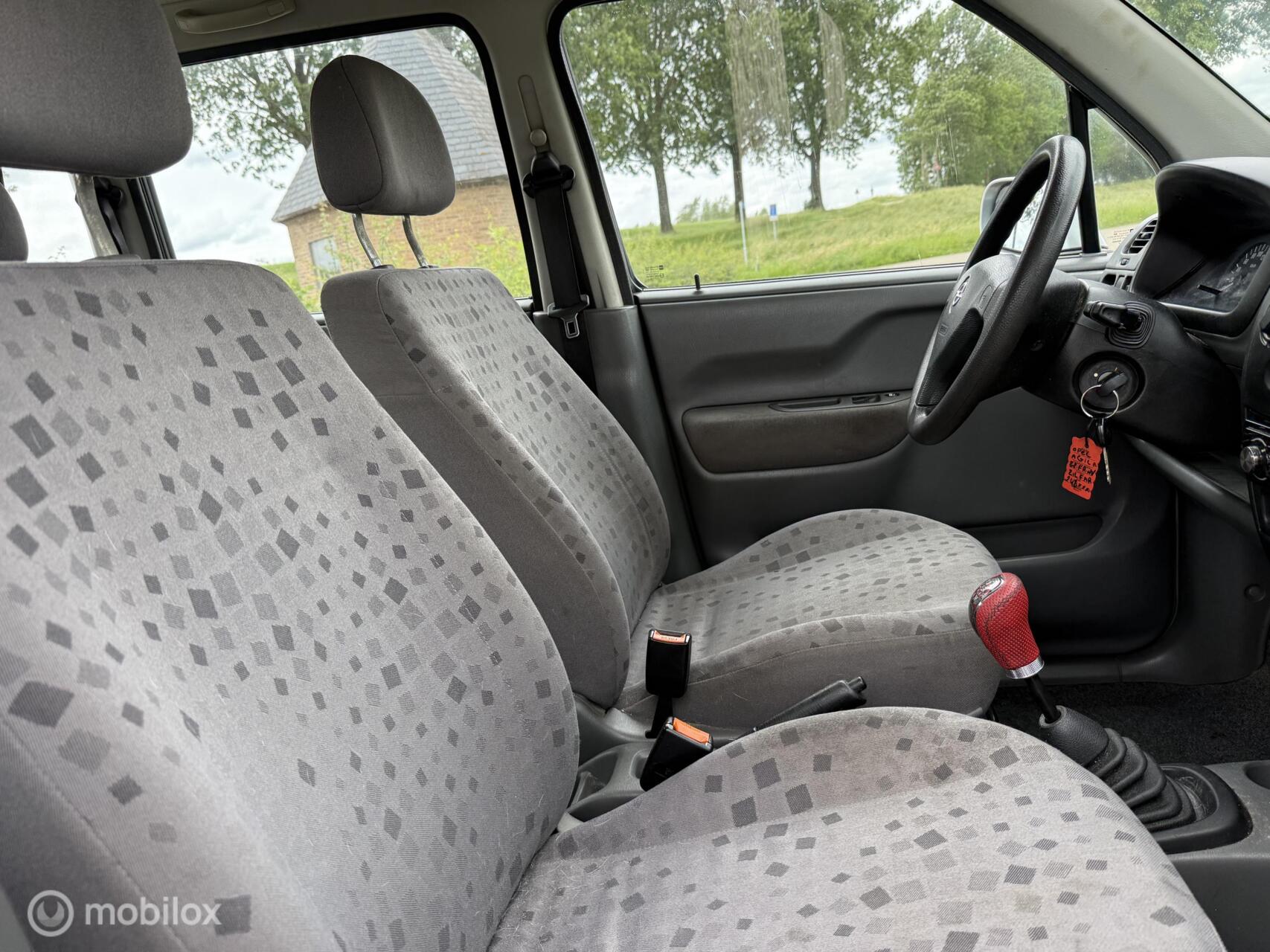 Foto van Opel Agila