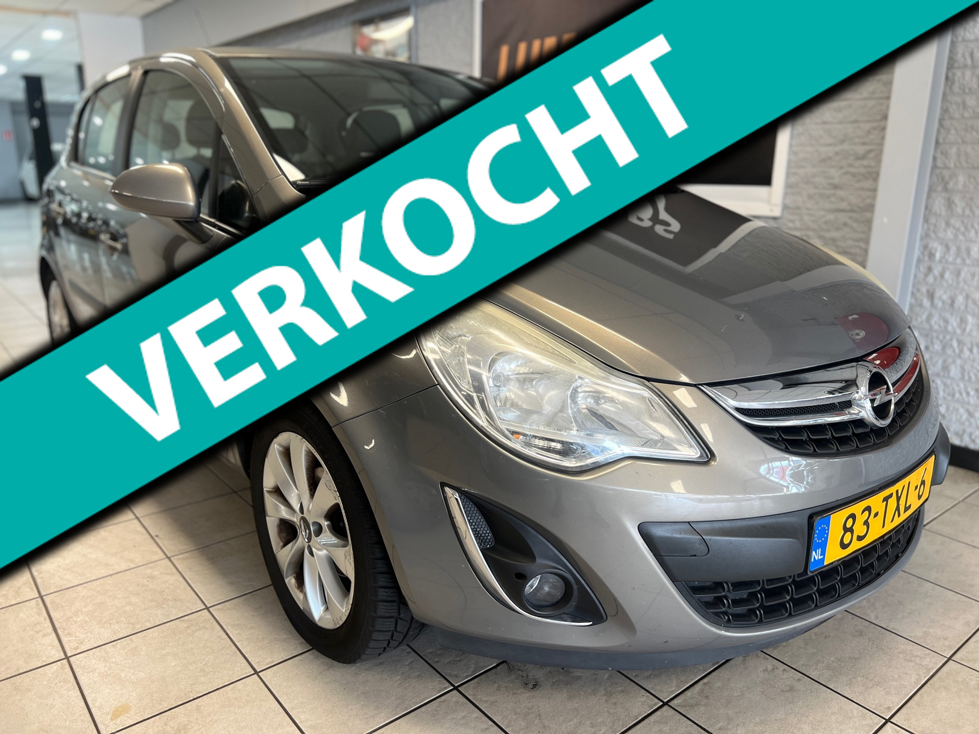 Opel Corsa 1.4-16V Anniversary Edition | Nieuwe APK | Leder 2012 - voorkant