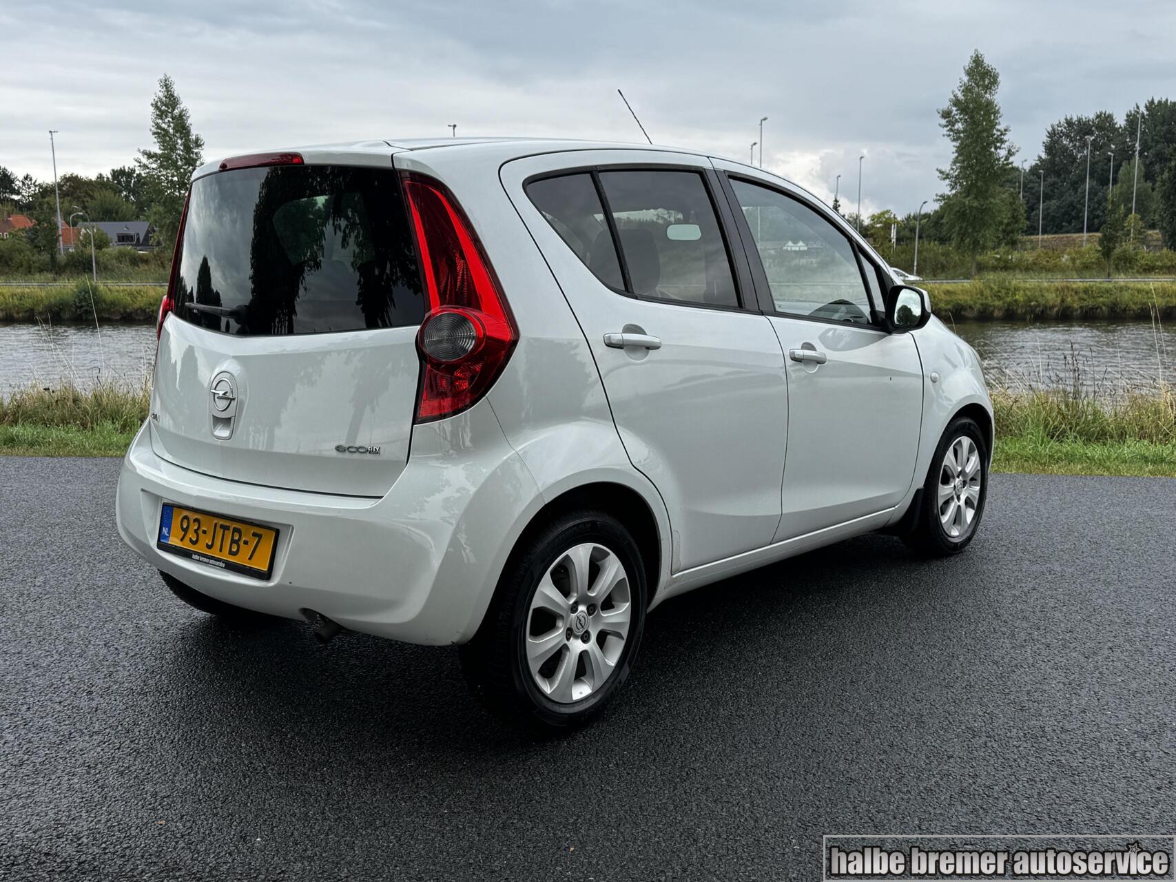 Foto van Opel Agila