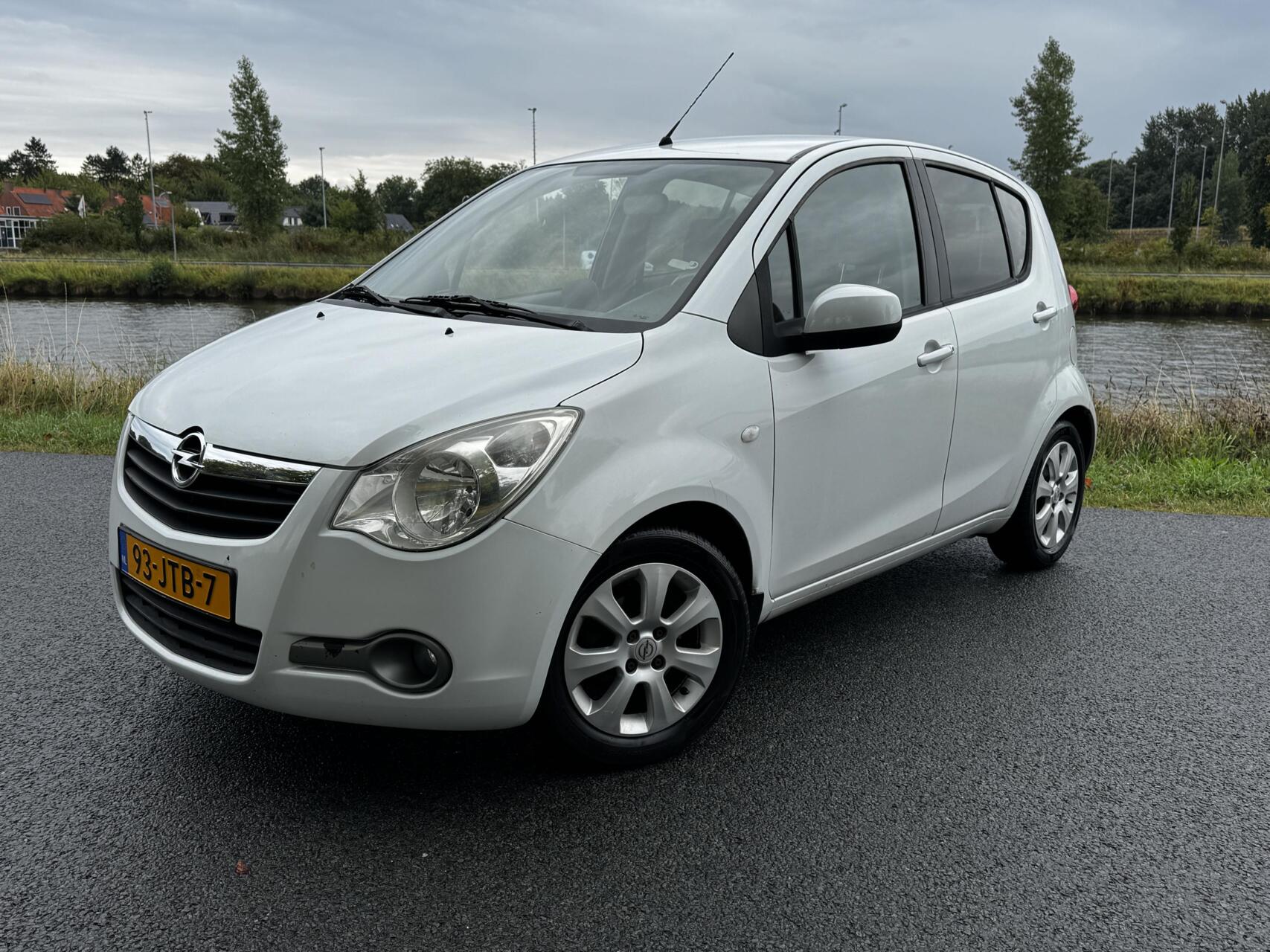 Foto van Opel Agila