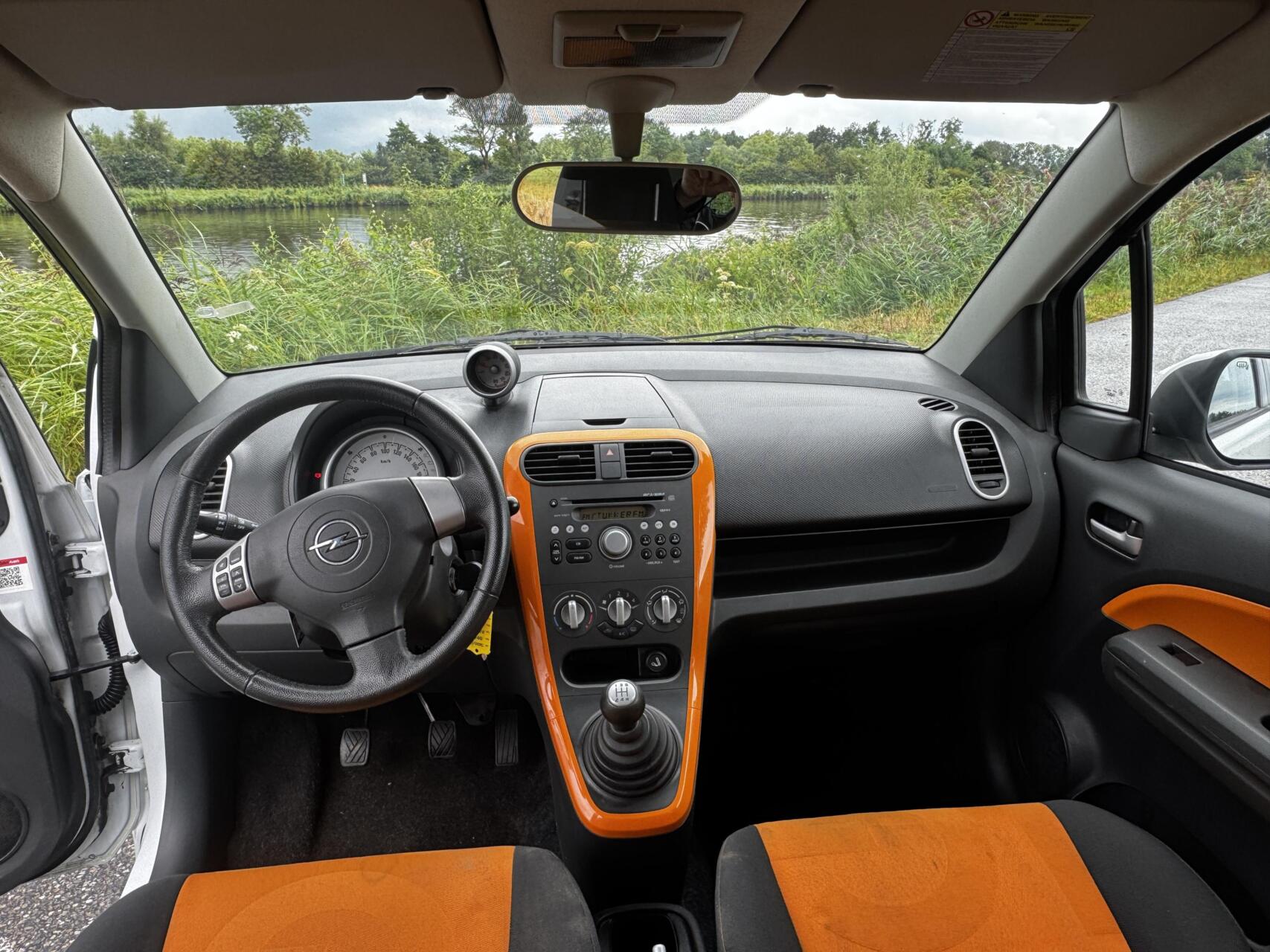 Foto van Opel Agila