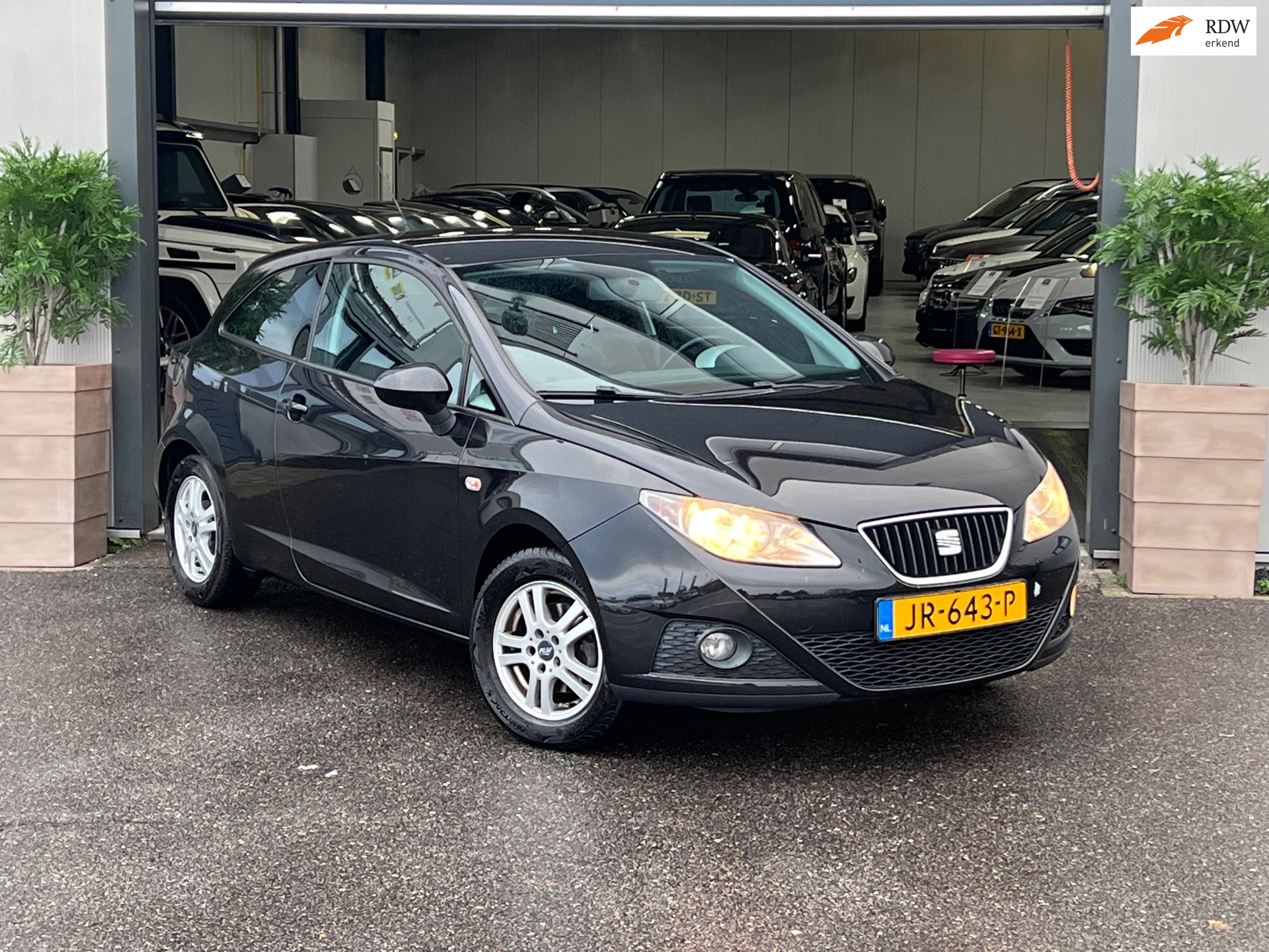Seat Ibiza 1.4 Sport | AIRCO | APK | CARPLAY | AUX  | INRUIL MOGELIJK 2009 - voorkant
