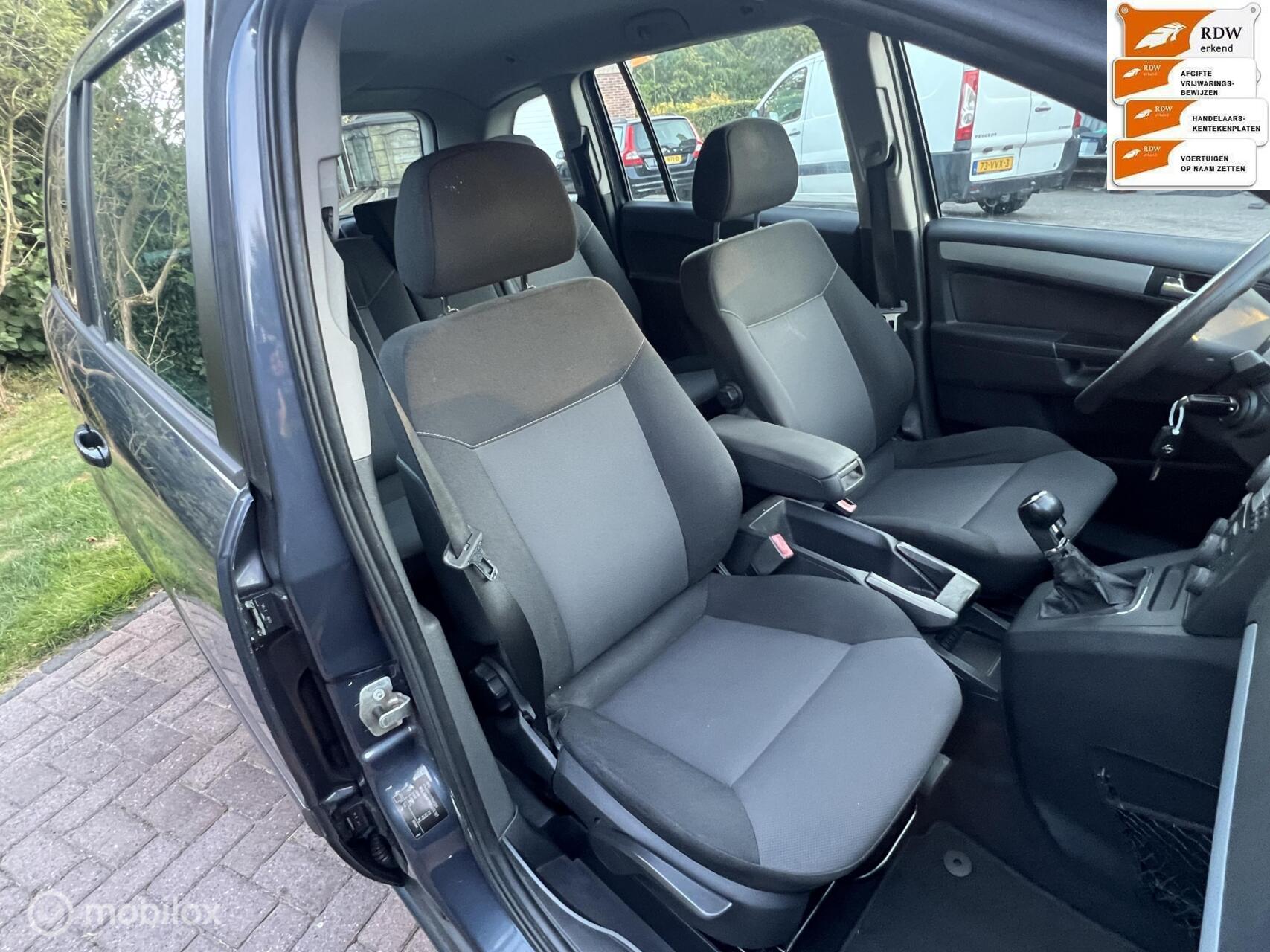Foto van Opel Zafira