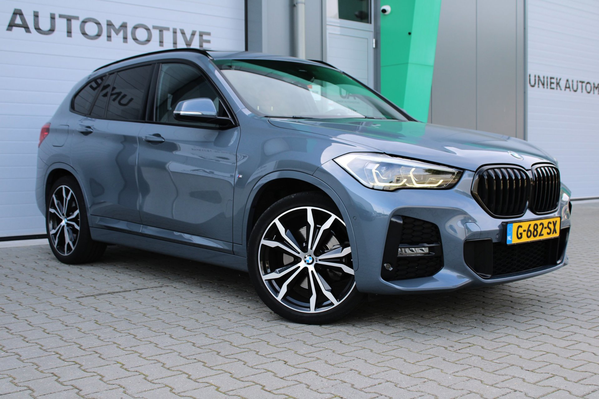 Foto van BMW X1 Sdrive20i