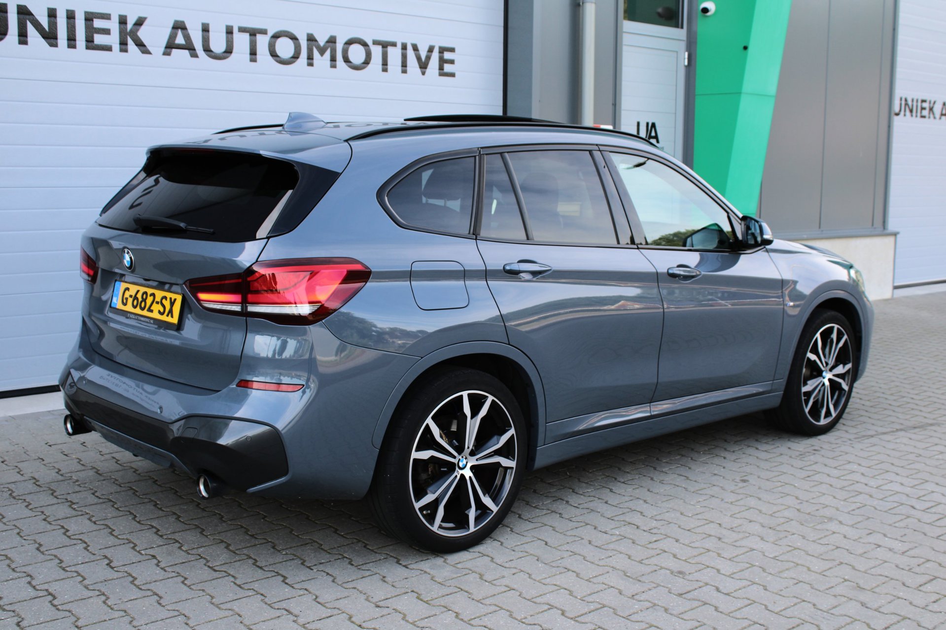 Foto van BMW X1 Sdrive20i