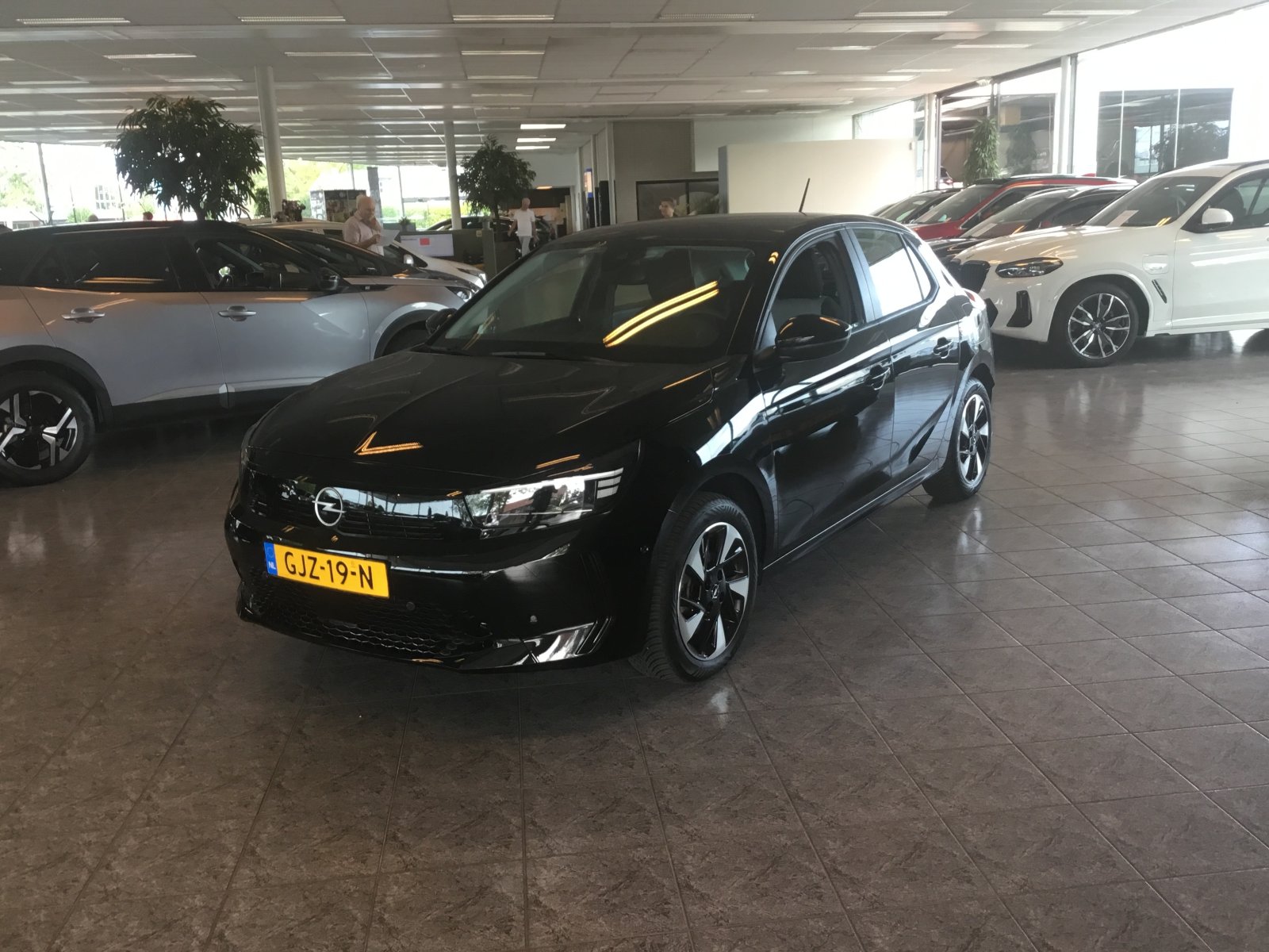 Opel Corsa Electric 50 kWh 2024 - voorkant