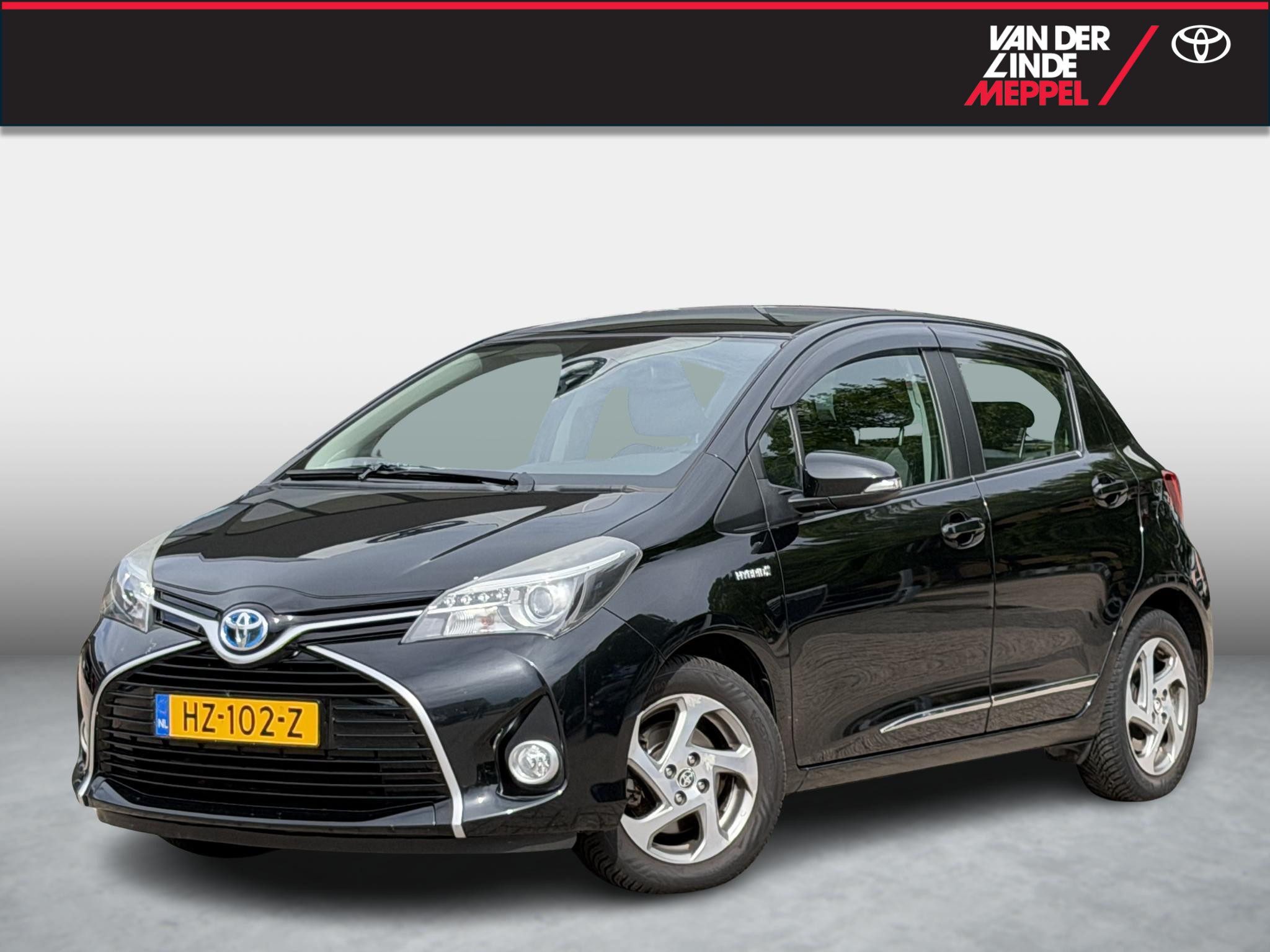 Toyota Toyota Yaris Hybrid 1.5 Hybrid Trend Trekhaak All Season Navi NL 2016 - voorkant