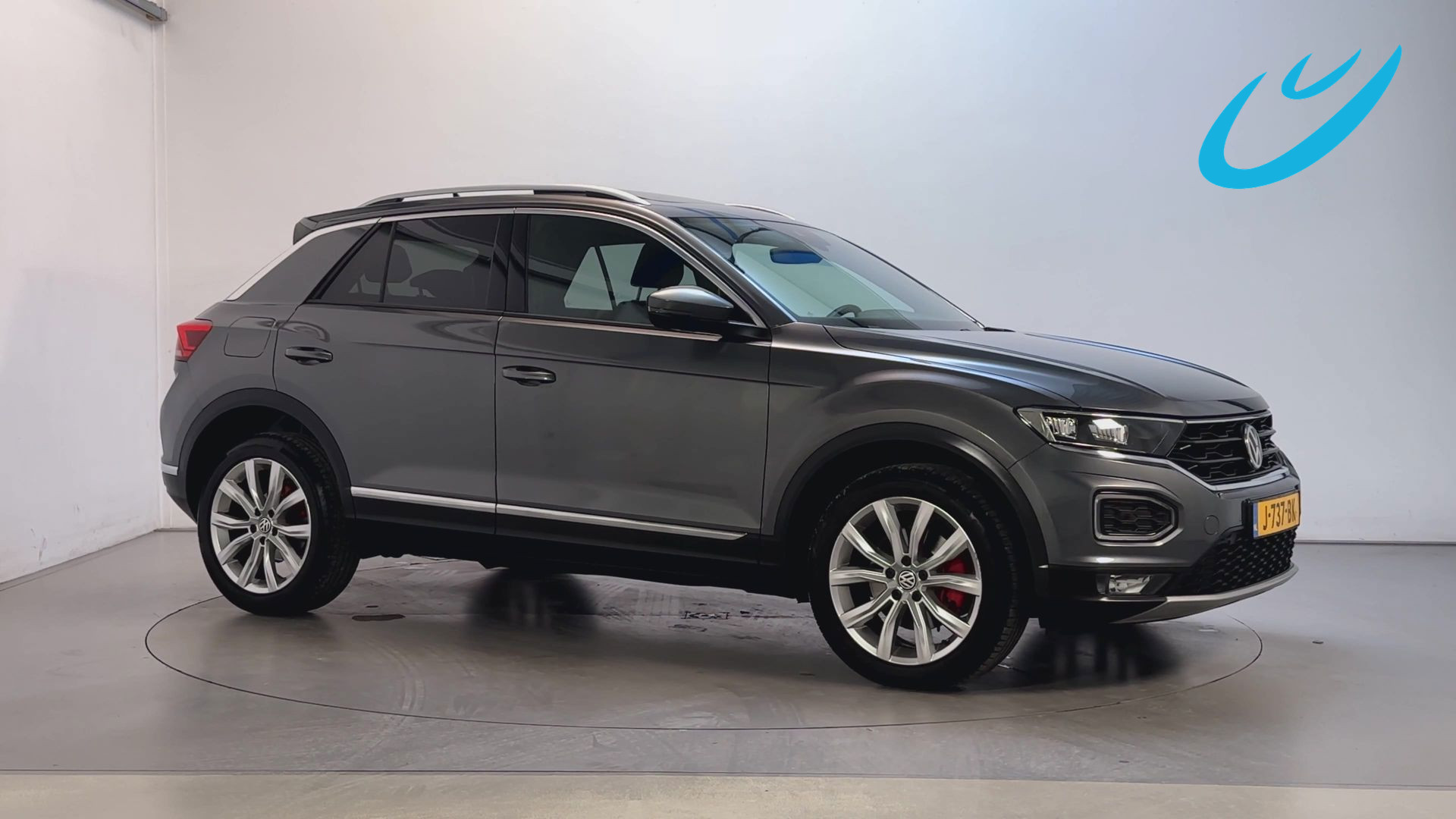 Volkswagen T-roc 1.5 TSI 150pk DSG Sport LED Panoramadak Camera Navigatie App-Connect 2020 - voorkant