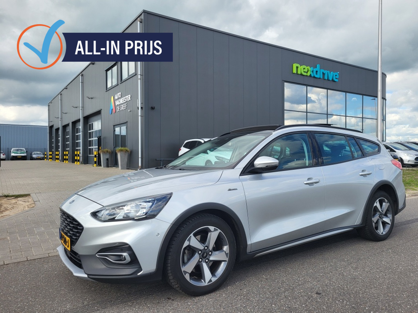 Ford Focus 1.5 150 pk Autom. Active Bussiness Panorama Trekhaak Winterpack 2019 - voorkant