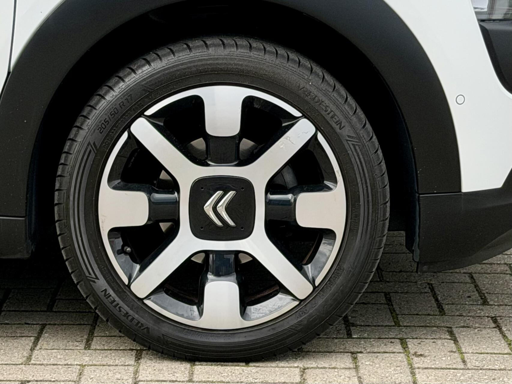 Foto van Citroen C4 Cactus