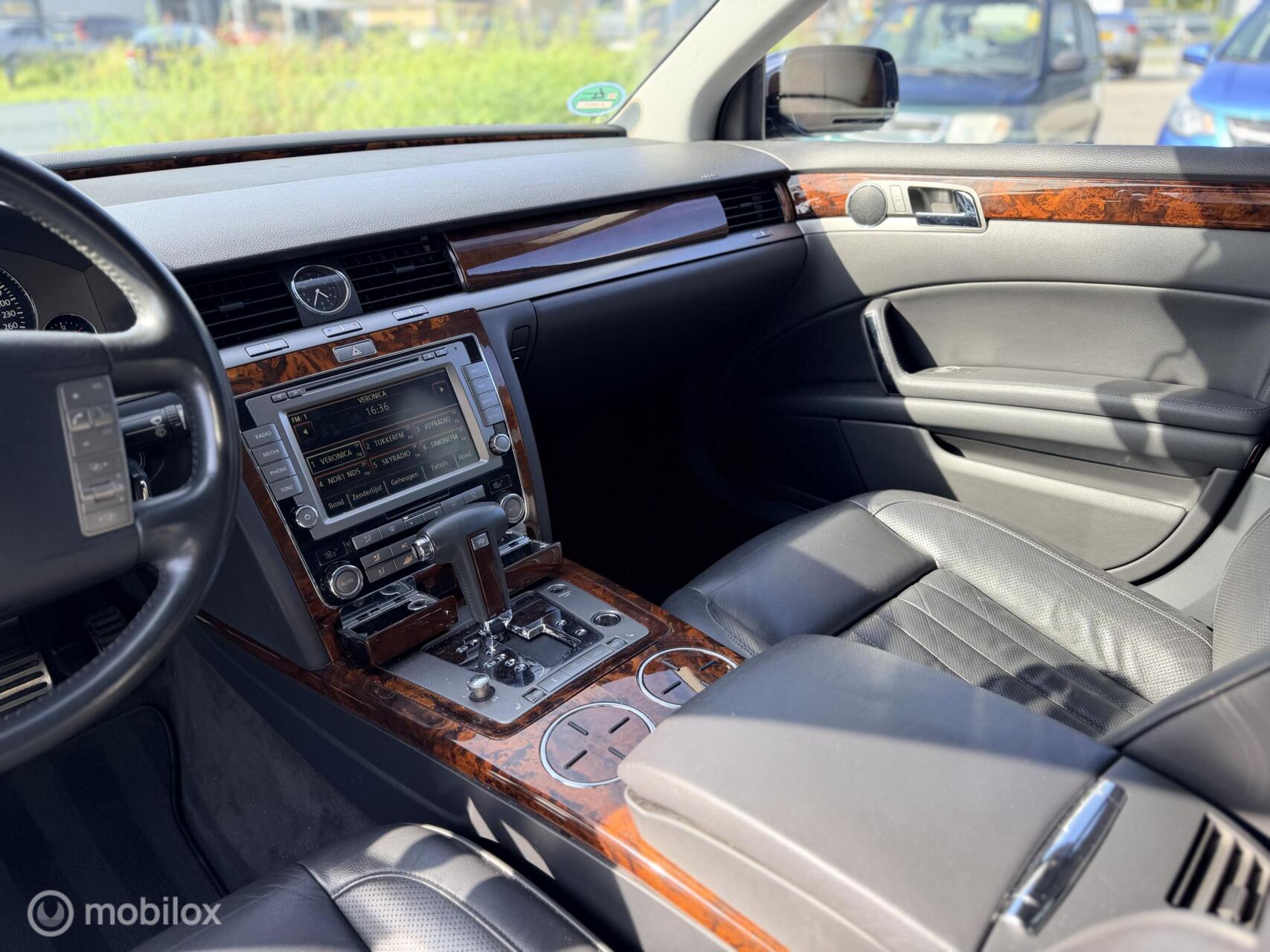 Foto van Volkswagen Phaeton