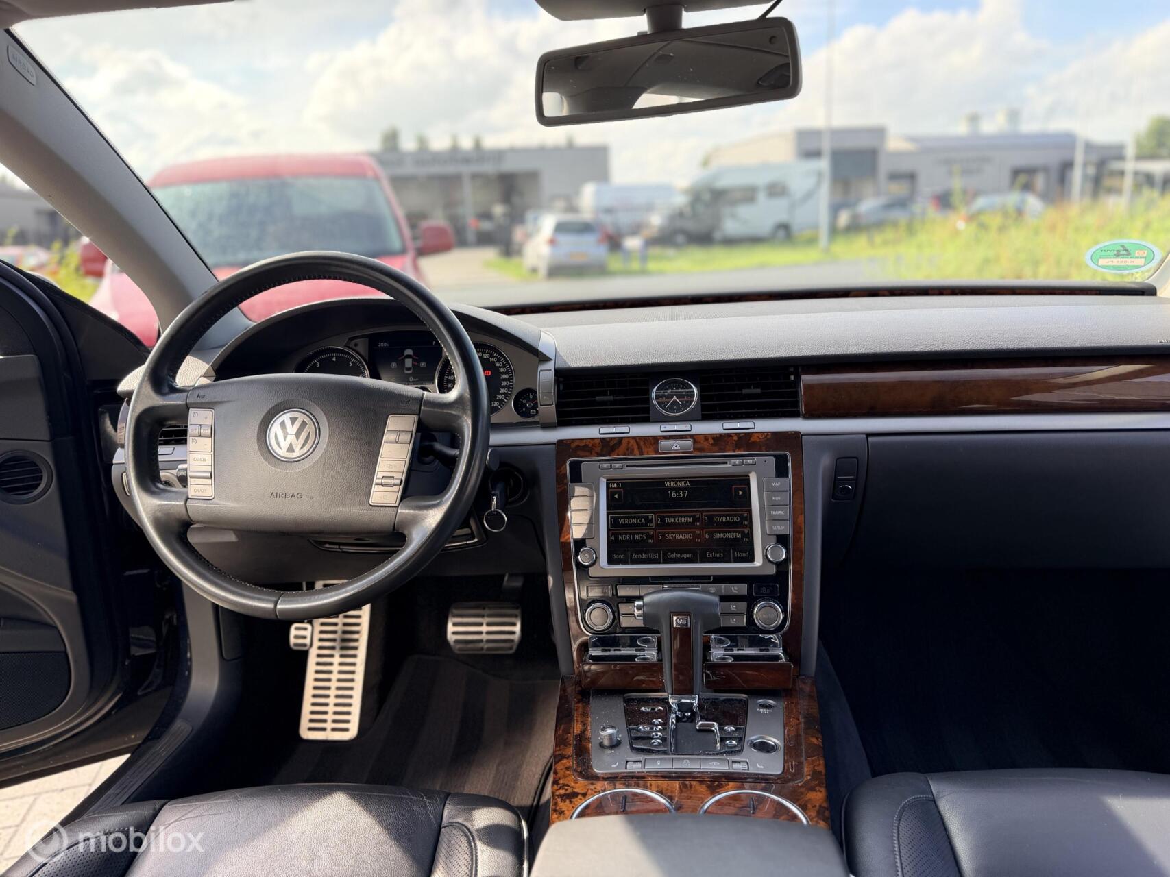 Foto van Volkswagen Phaeton