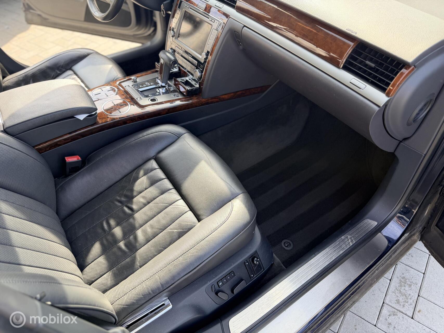 Foto van Volkswagen Phaeton