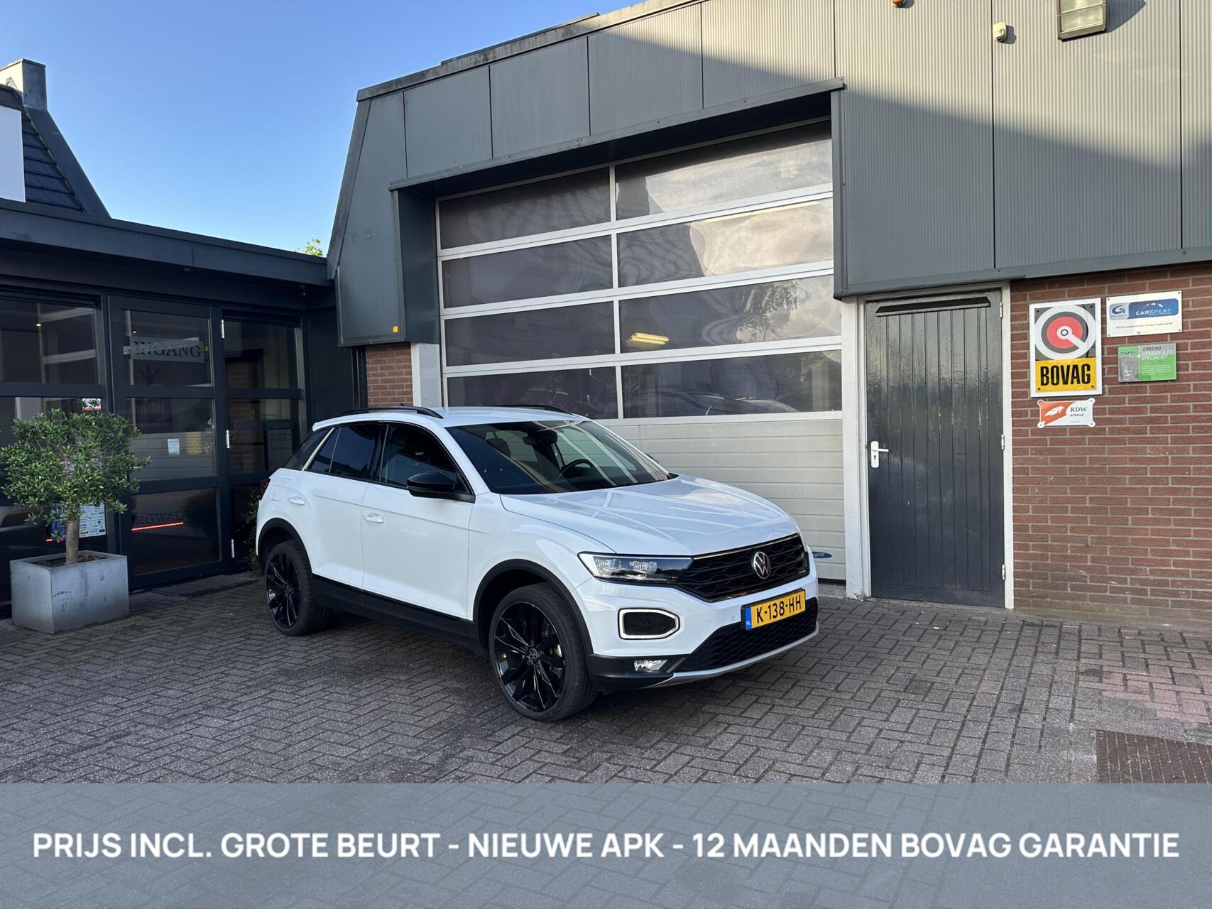 Volkswagen T-roc 1.5 TSI Sport CARPLAY/CAMERA/ACC *ALL-IN PRIJS* 2021 - voorkant
