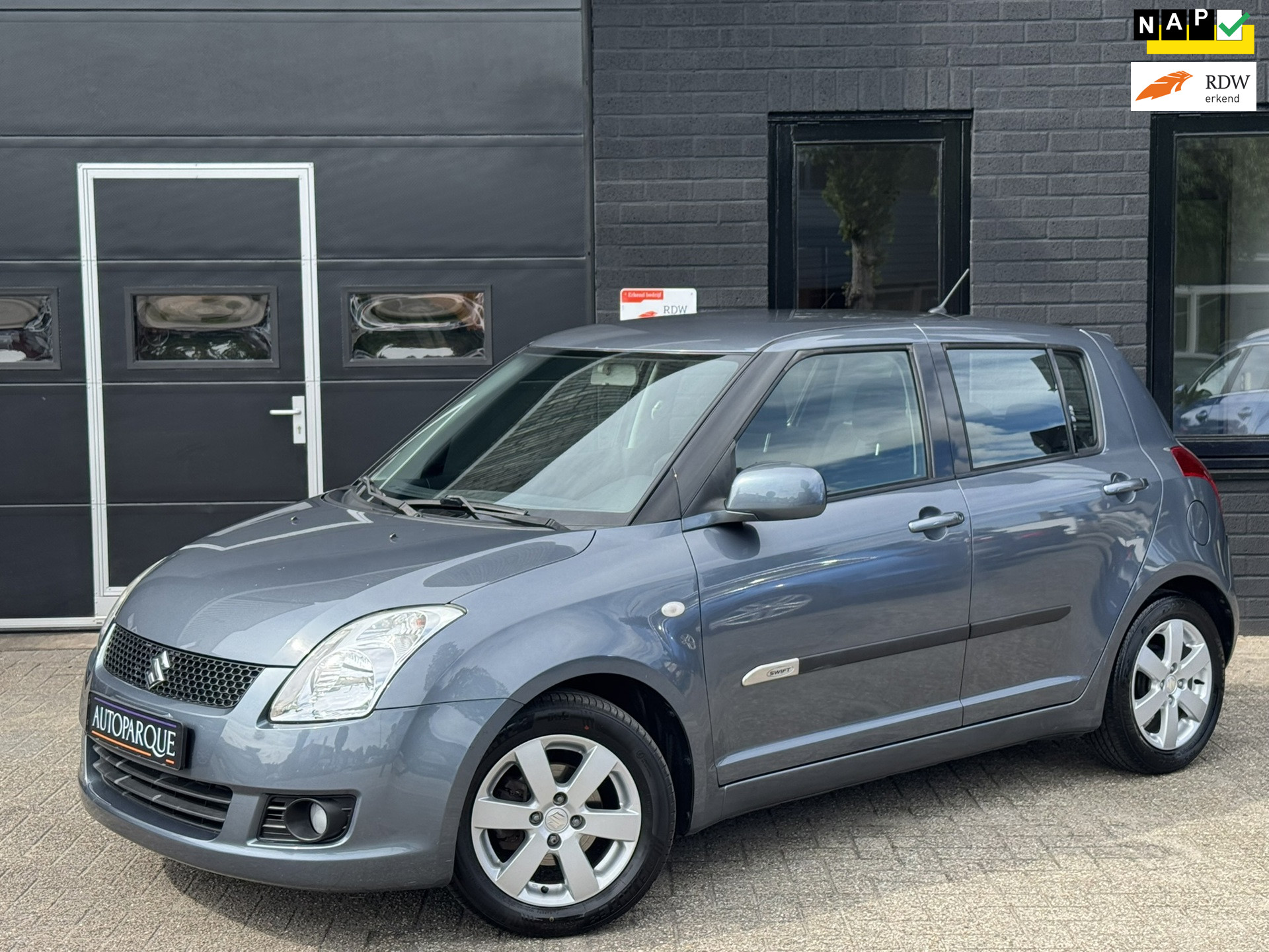 Suzuki Swift 1.3 Shogun - Complete historie - Origineel NL - Airco 2007 - voorkant