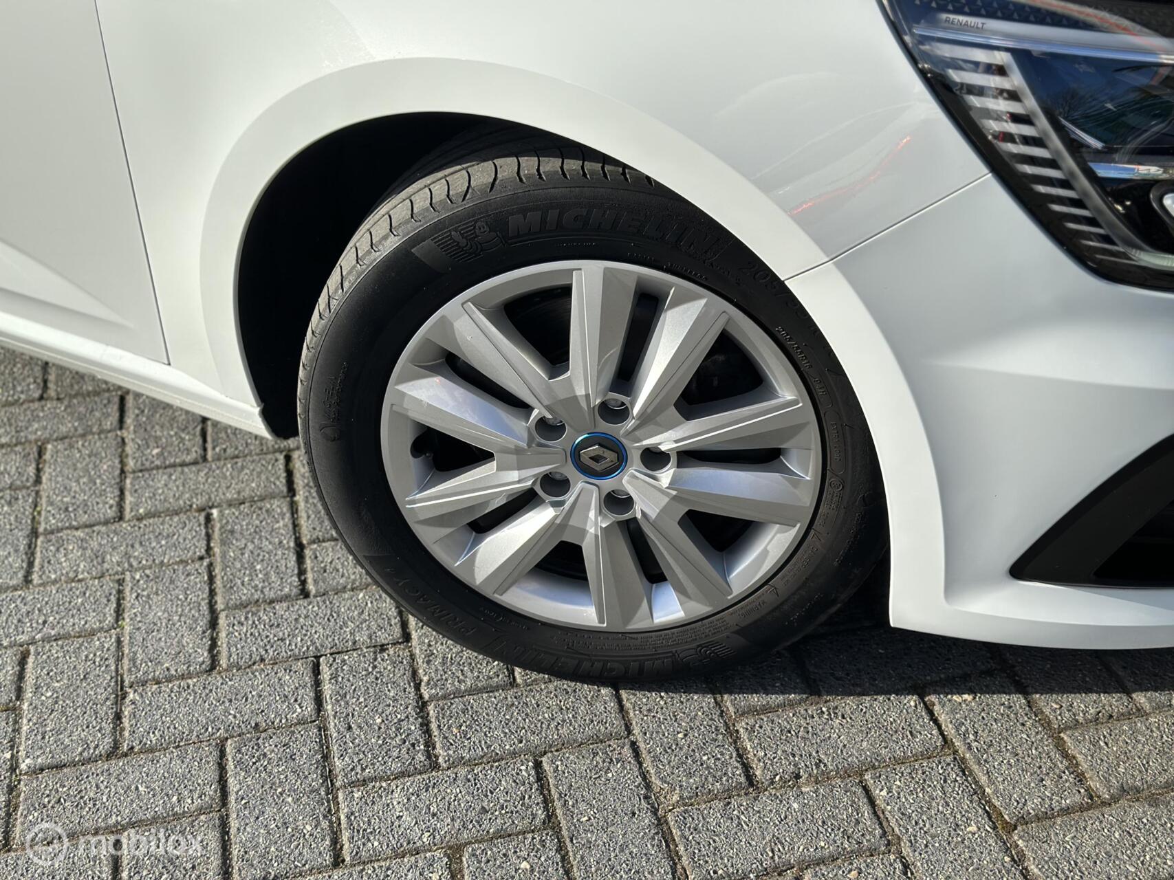Foto van Renault Megane E-tech Plug-in Hybrid