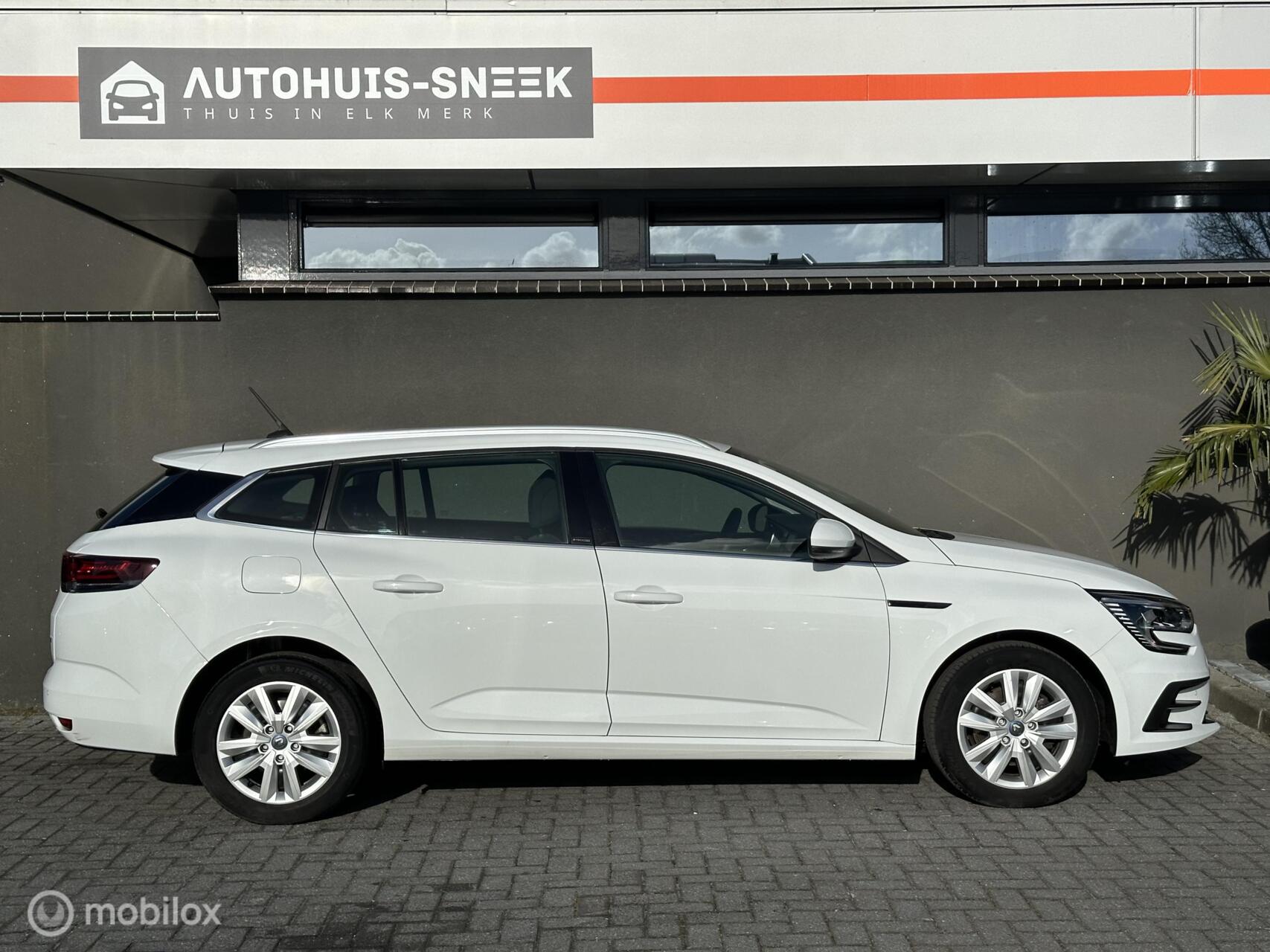 Foto van Renault Megane E-tech Plug-in Hybrid