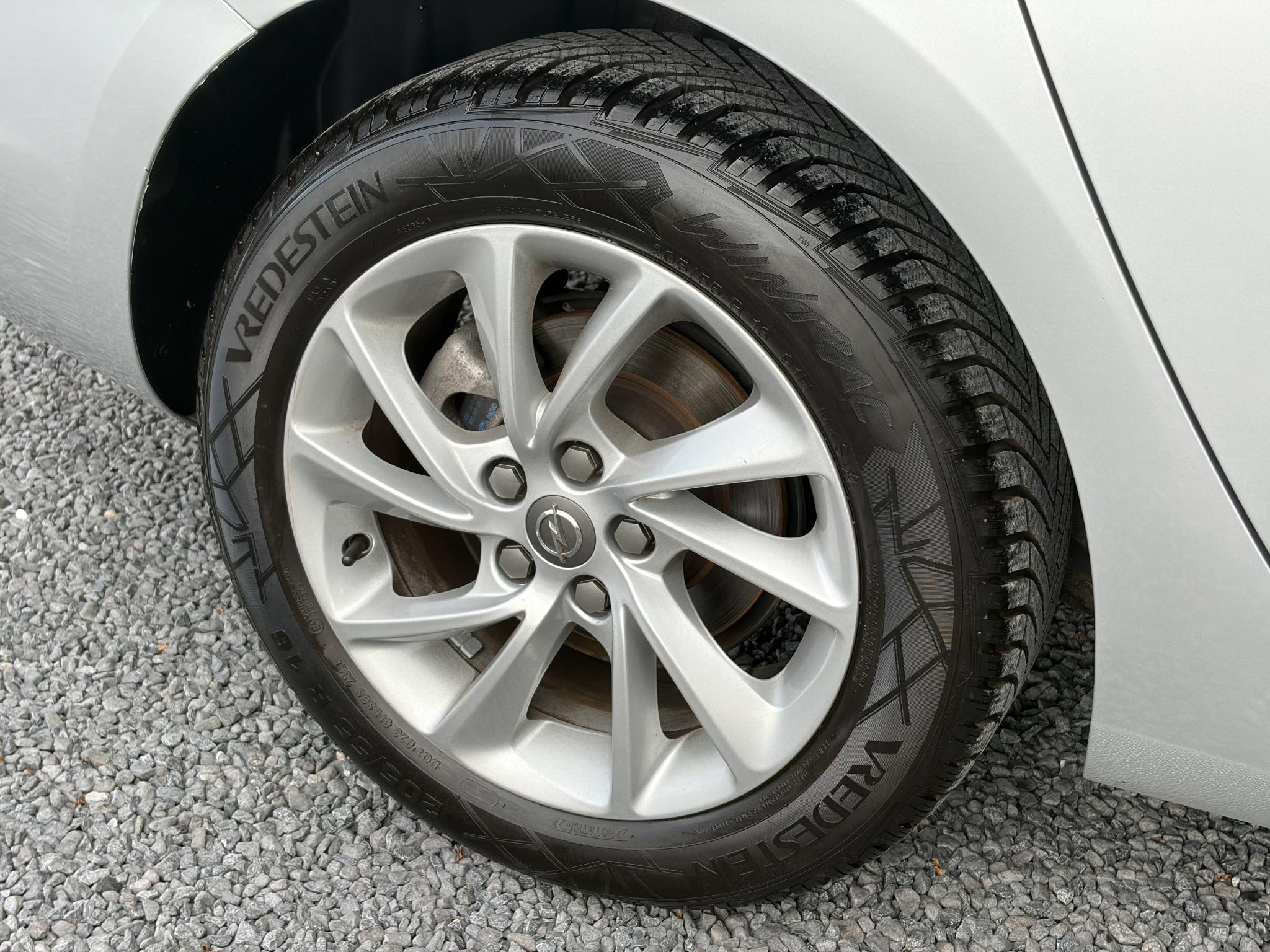 Foto van Opel Astra Sports Tourer