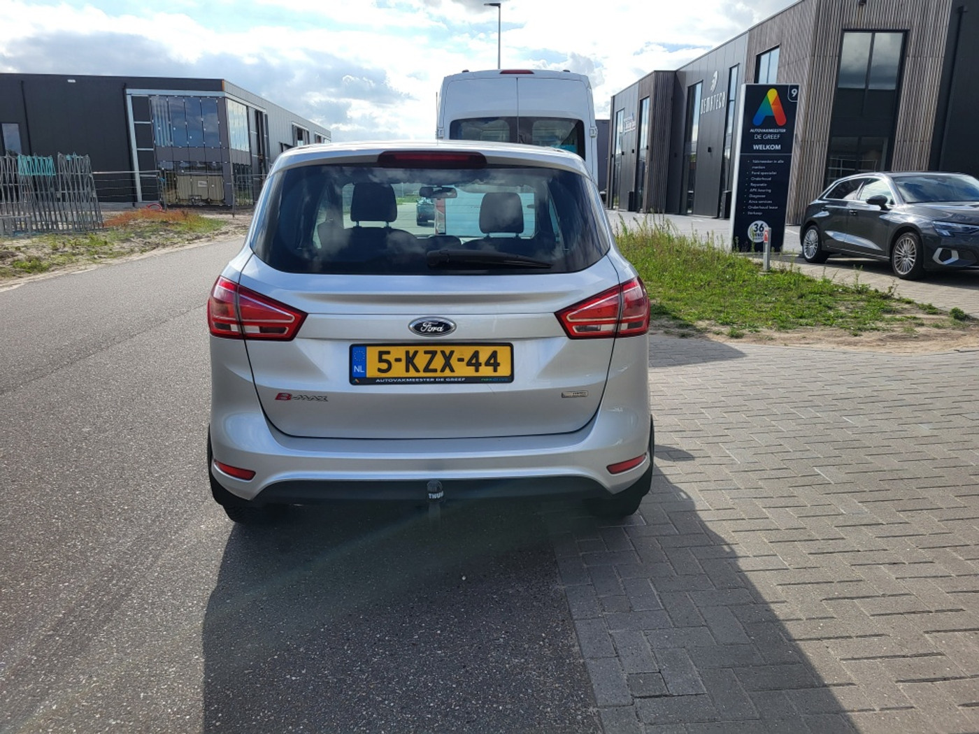 Foto van Ford B-max