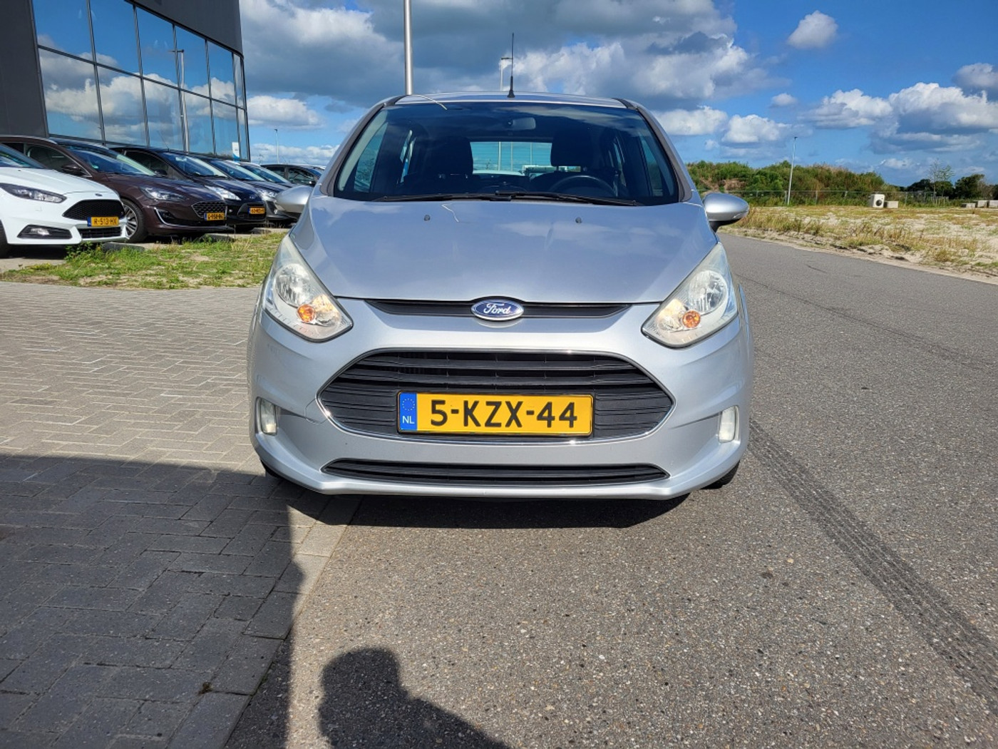 Foto van Ford B-max