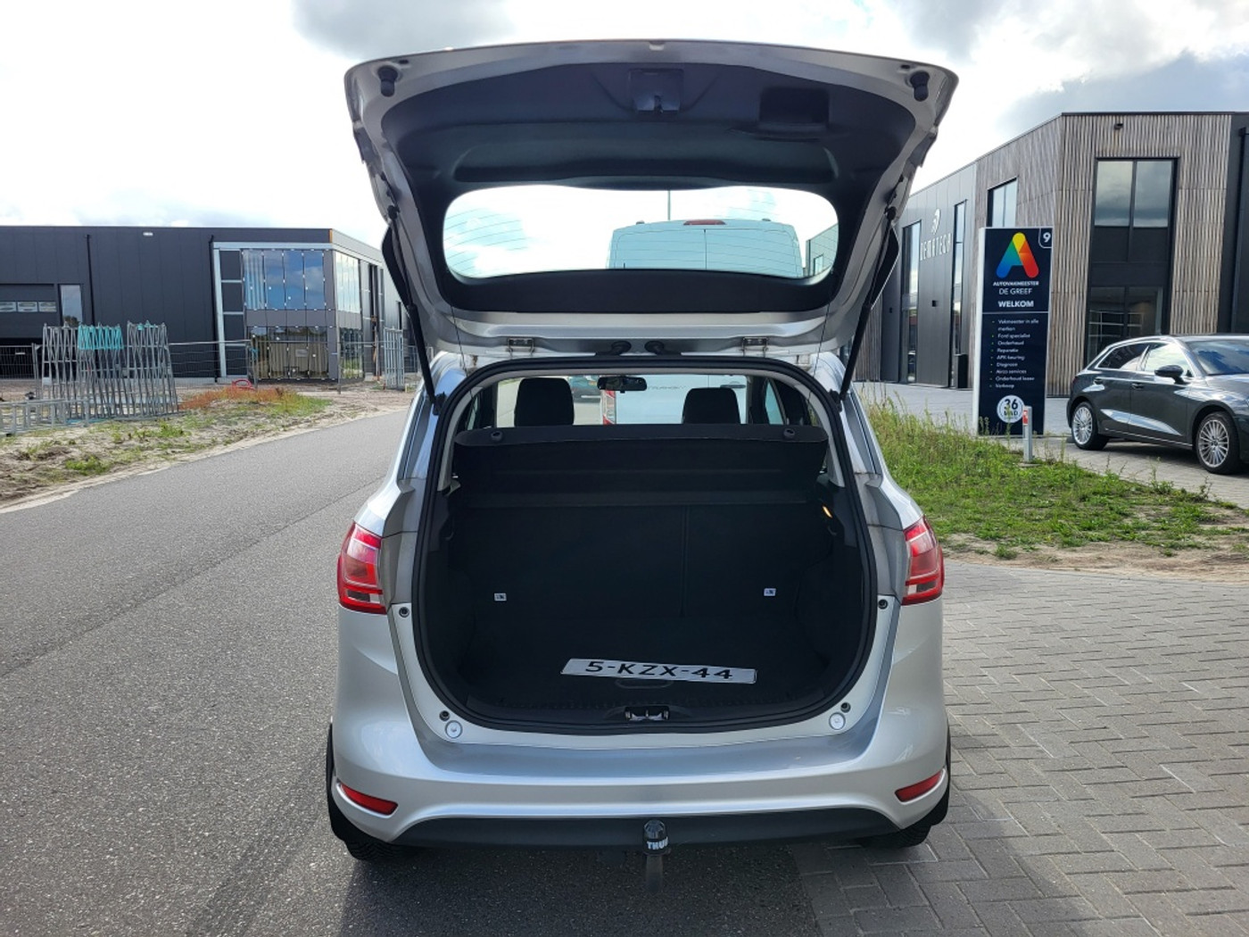 Foto van Ford B-max
