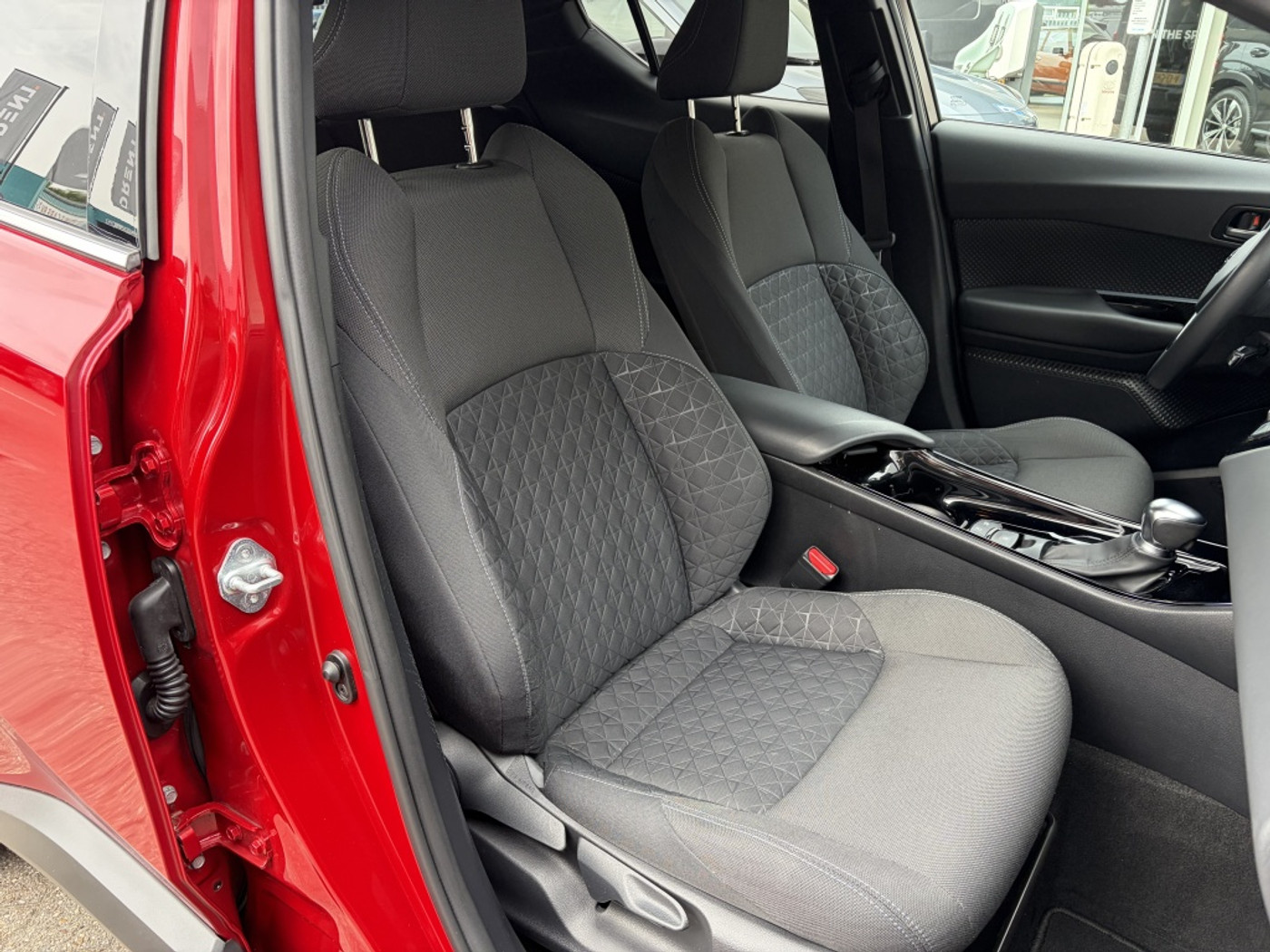 Foto van Toyota Toyota C-hr