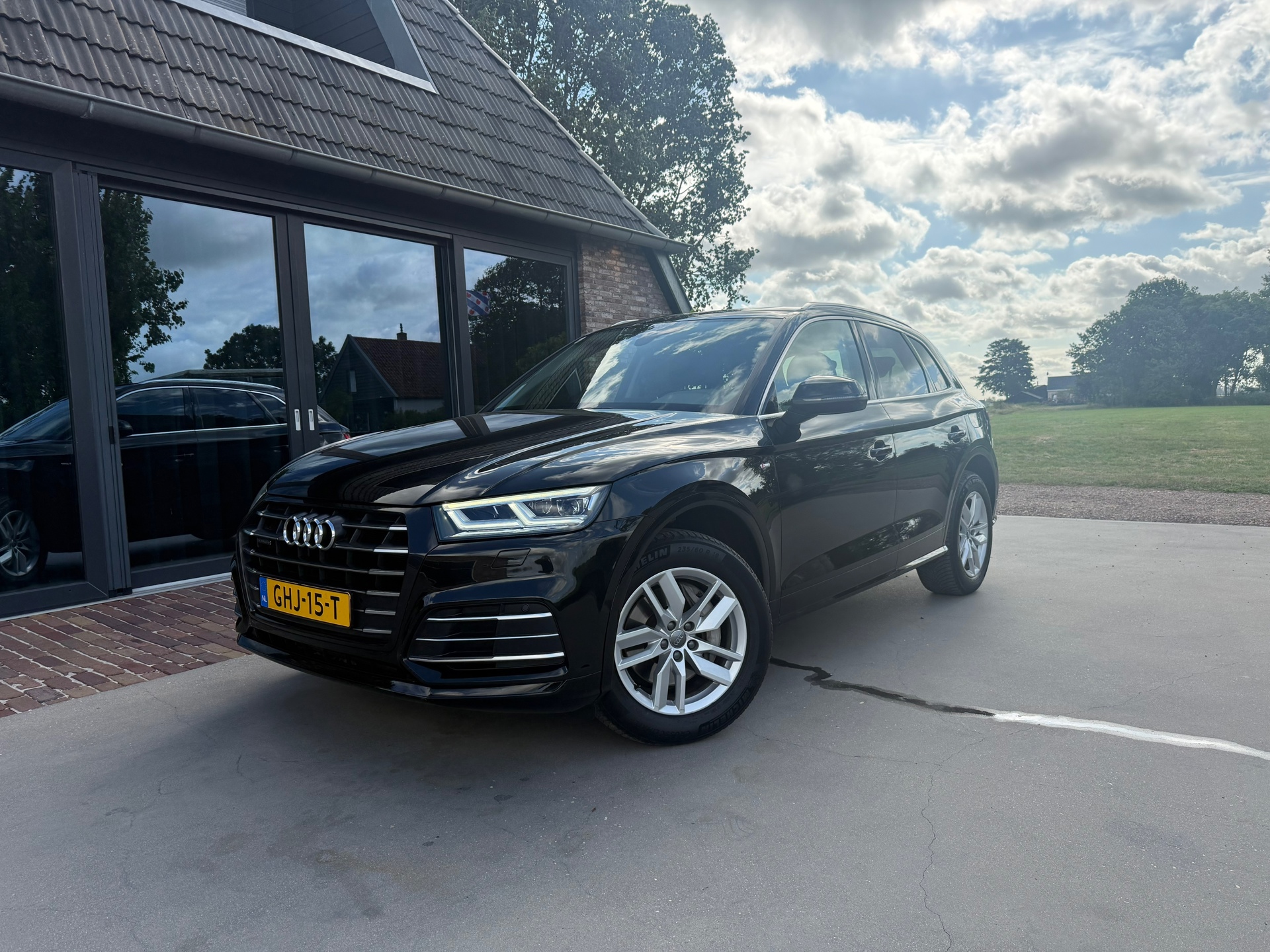 Foto van Audi Q5 55 TFSI E