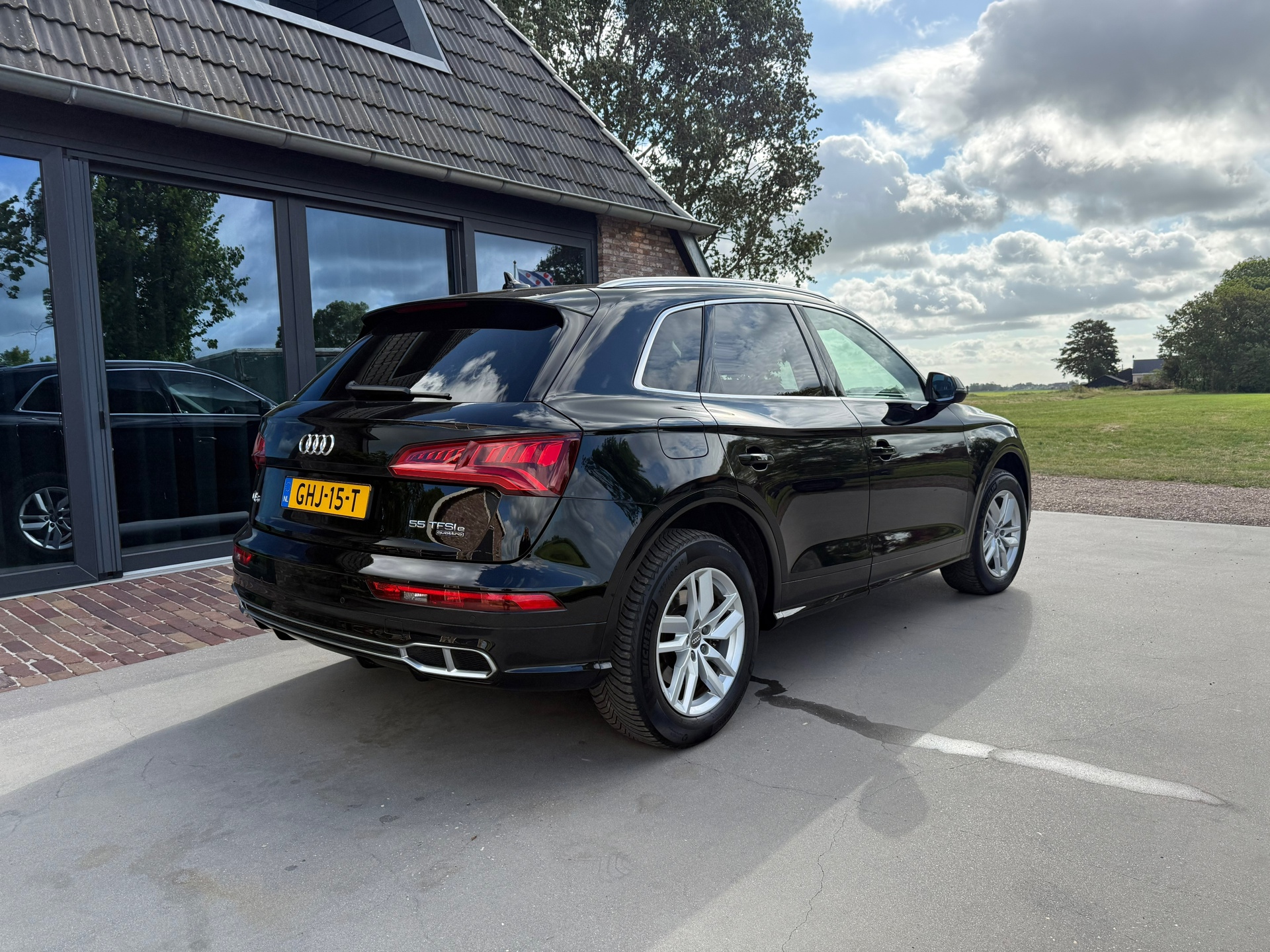 Foto van Audi Q5 55 TFSI E
