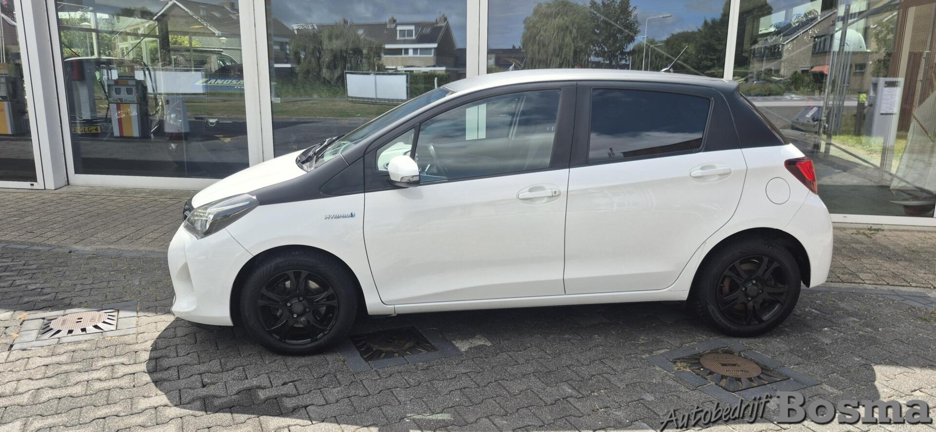Foto van Toyota Toyota Yaris Hybrid