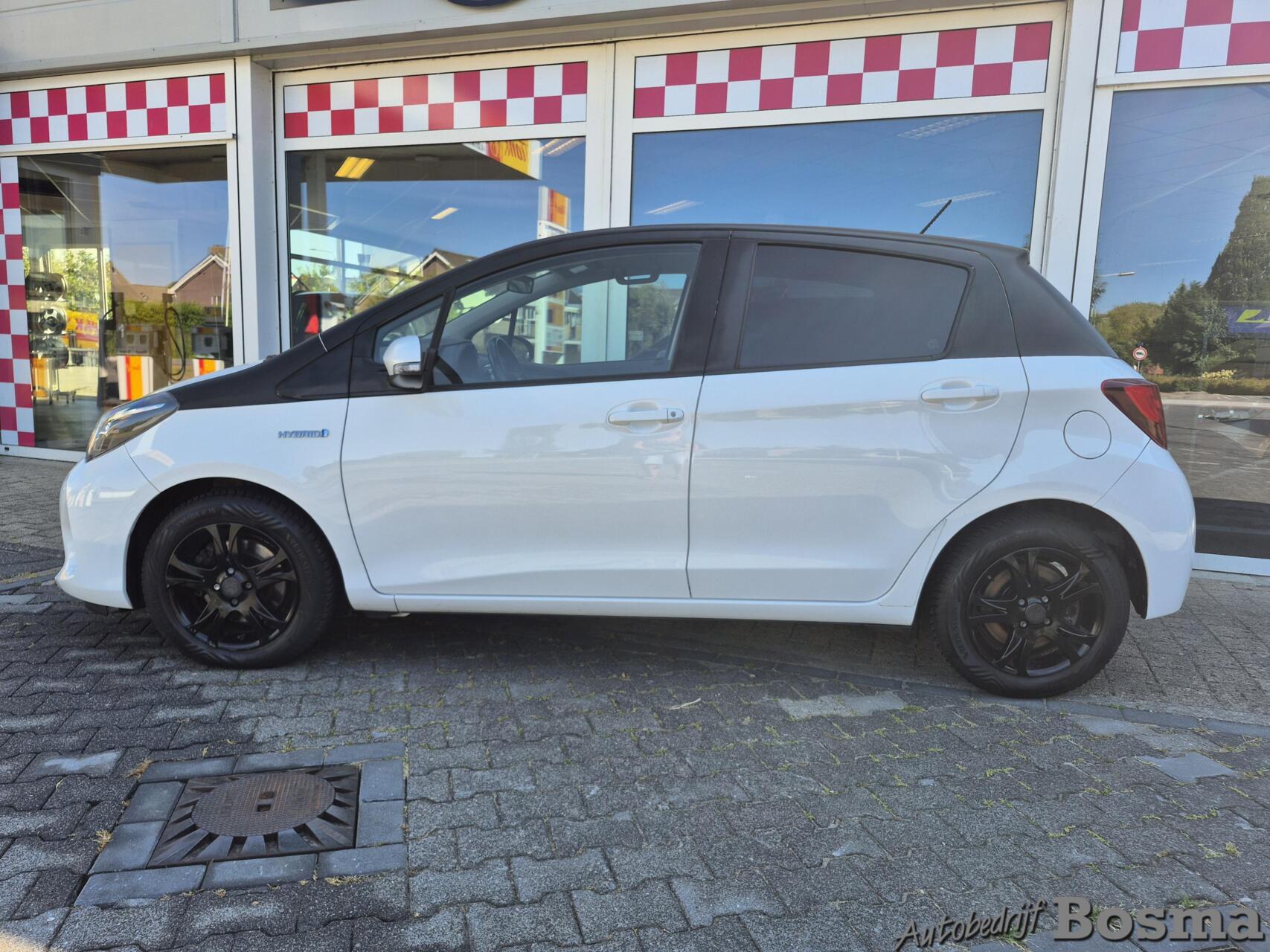 Foto van Toyota Toyota Yaris Hybrid